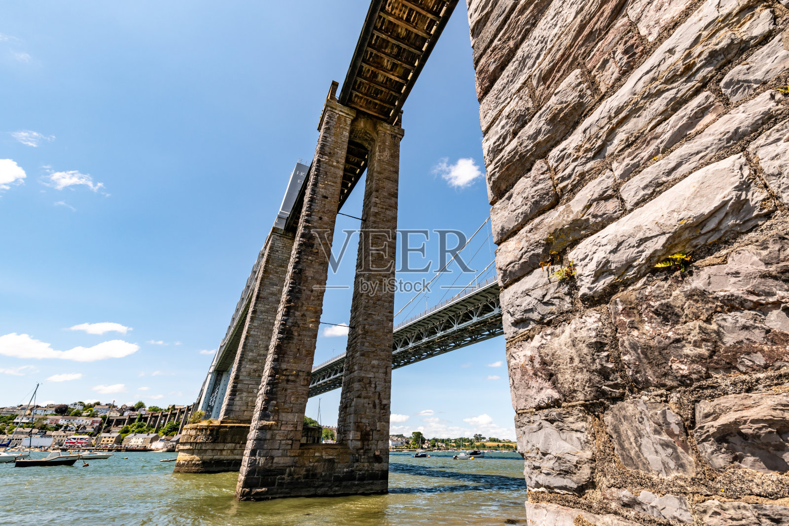 仰望添马舰大桥照片摄影图片