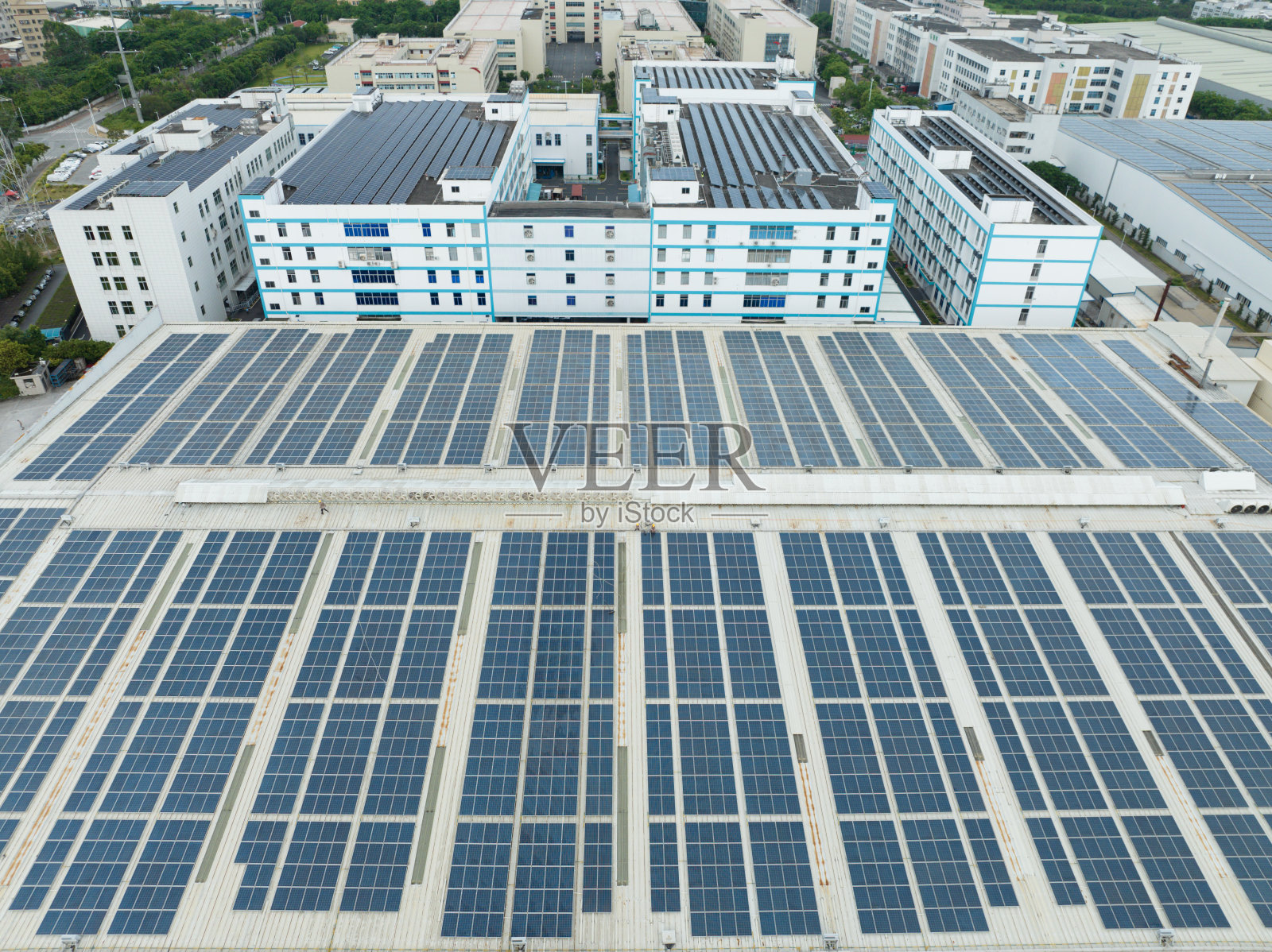 可持续电力，太阳能利用照片摄影图片