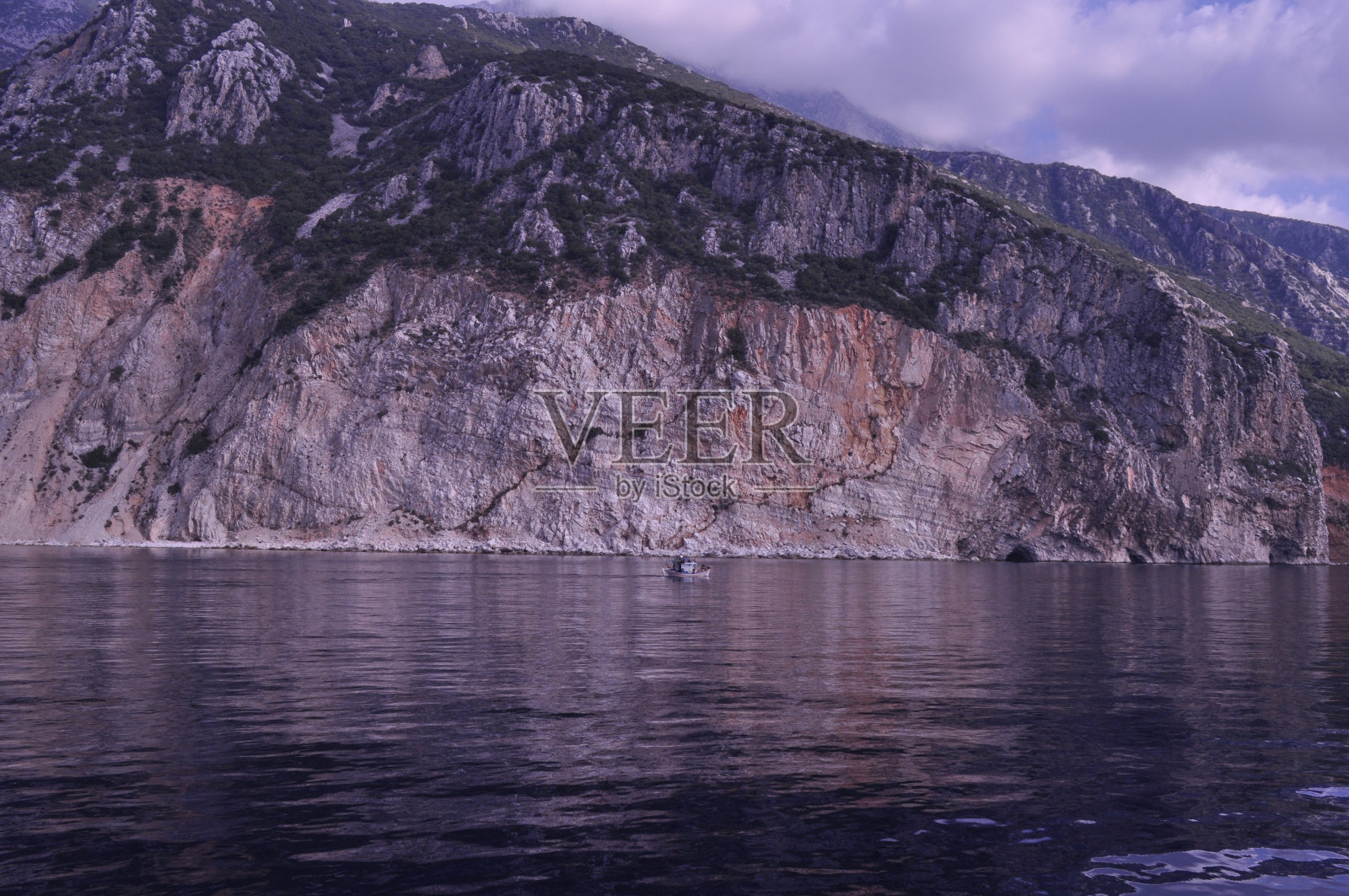 阿索斯山上的山与海照片摄影图片