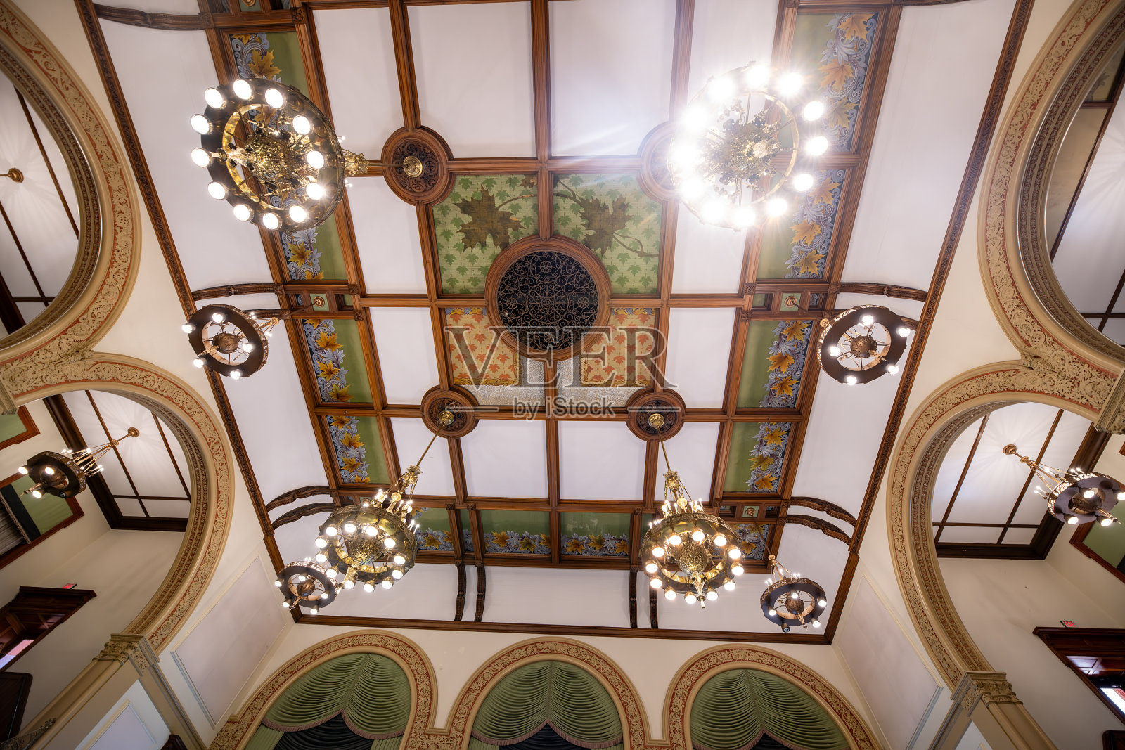 安大略省立法议会是加拿大安大略省多伦多市的省会大楼照片摄影图片