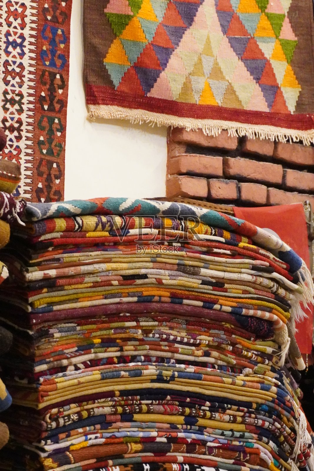 传统的彩色地毯在安塔利亚kilm手工制作照片摄影图片