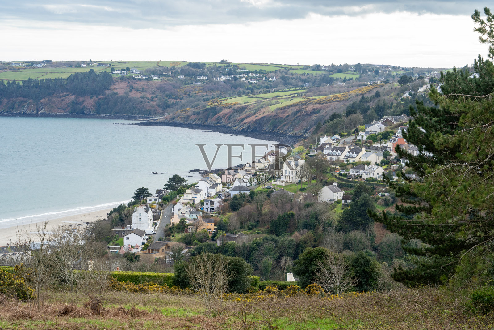 从马恩岛巴拉拉赫俯瞰老拉克西和爱尔兰海海岸线照片摄影图片