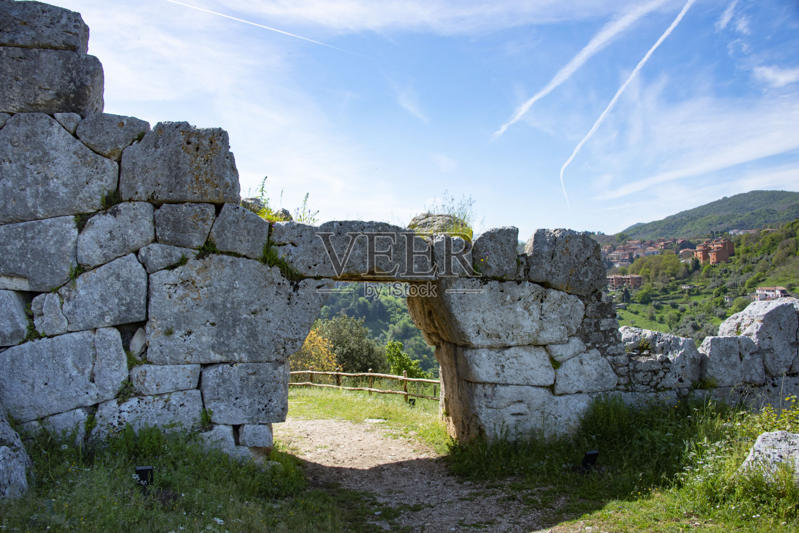 撒拉逊门和多边形墙照片摄影图片