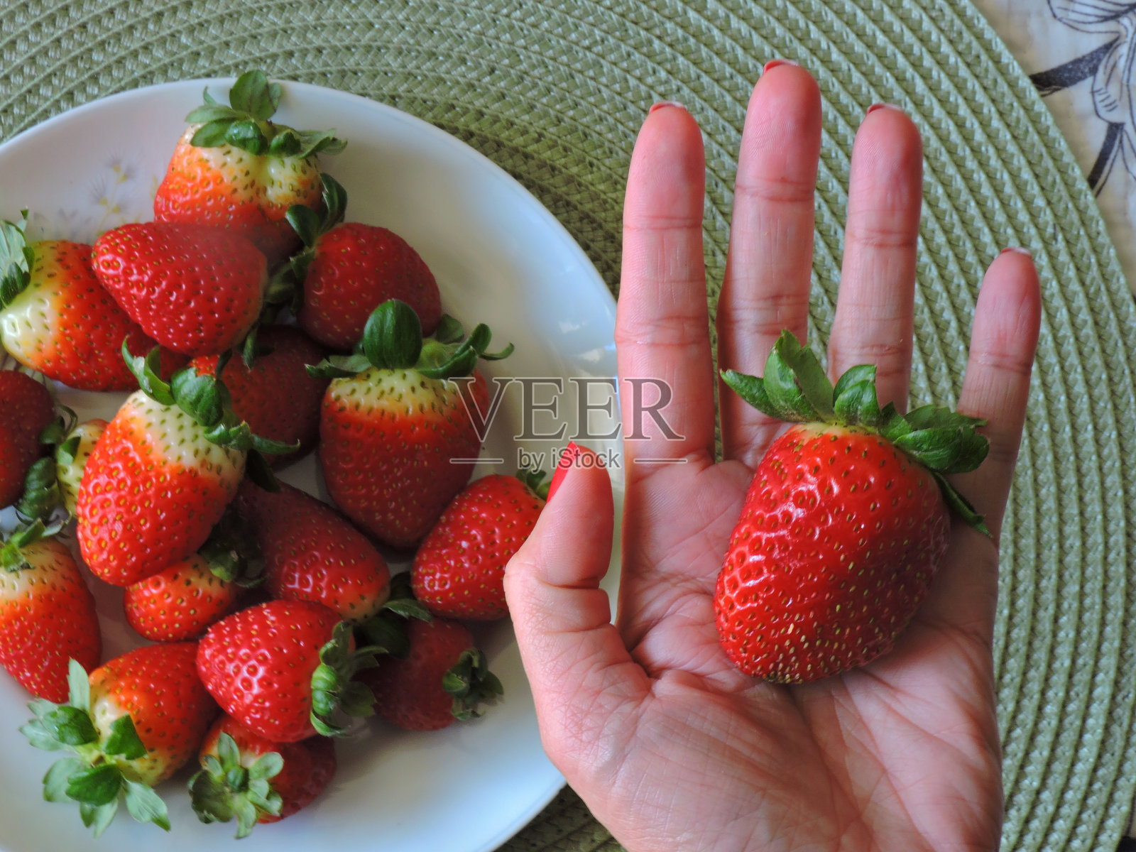 草莓照片摄影图片