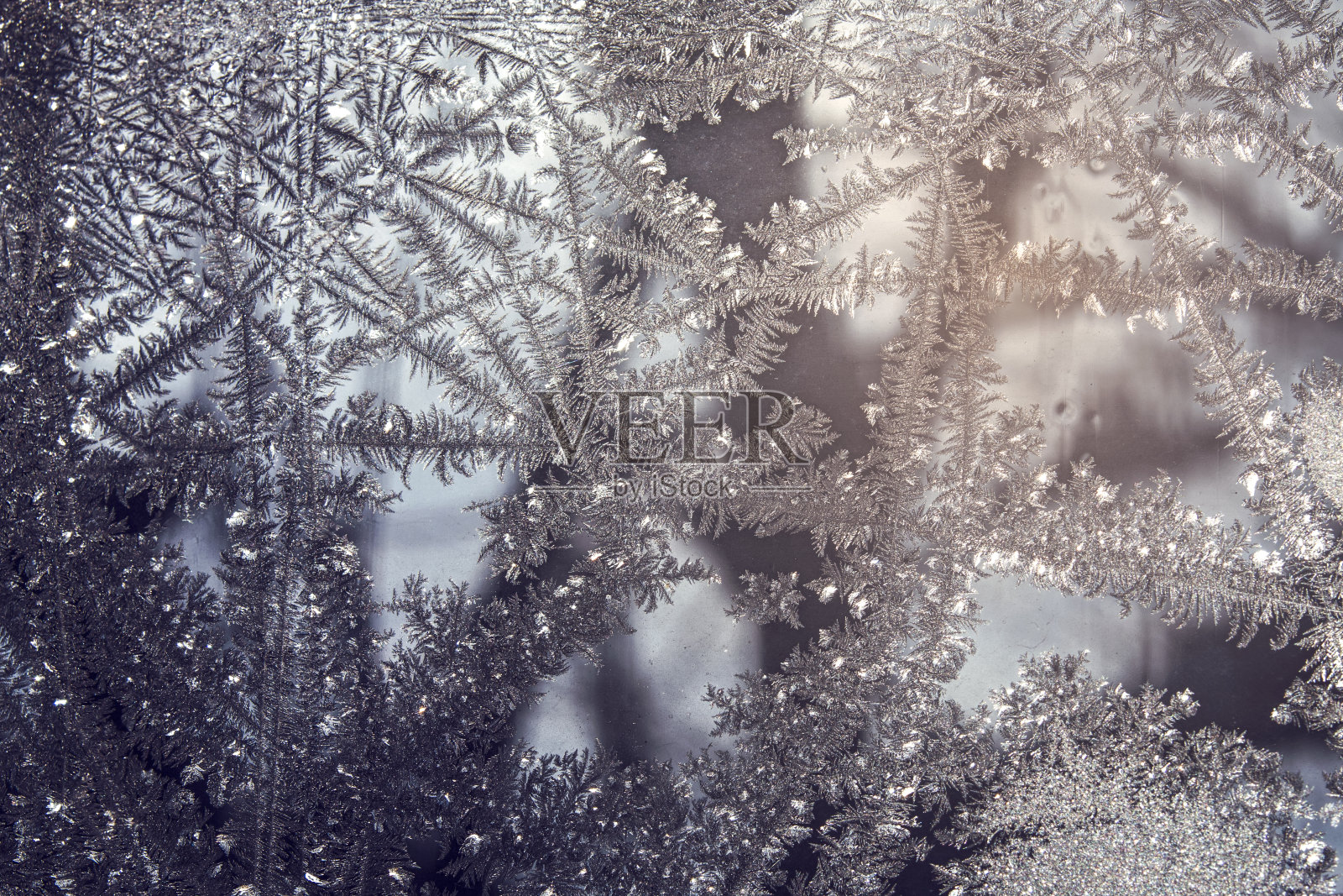 窗户上美丽的水晶构造照片摄影图片