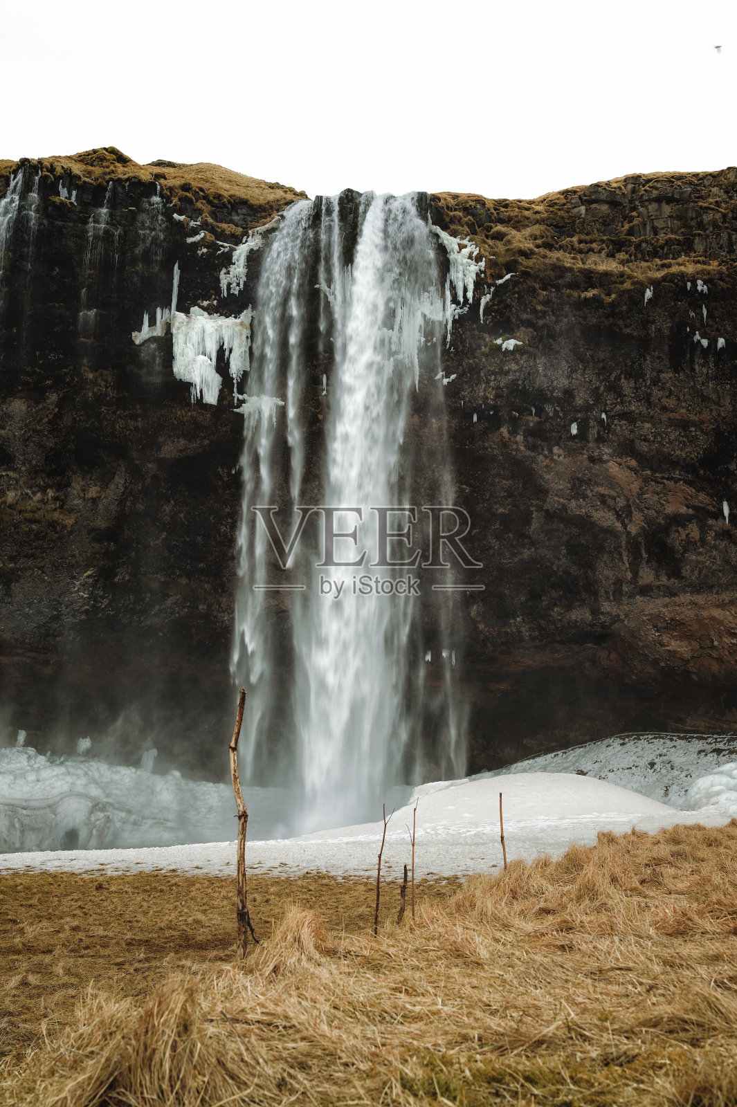 seljalandsfoss瀑布位于冰岛南部照片摄影图片