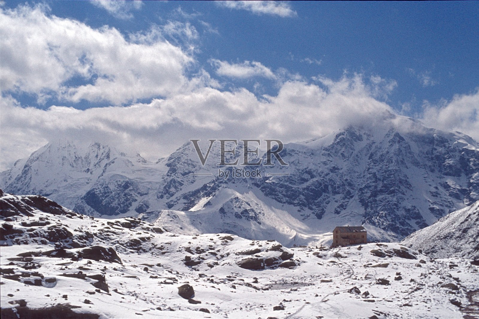 冬末的高山景观照片摄影图片