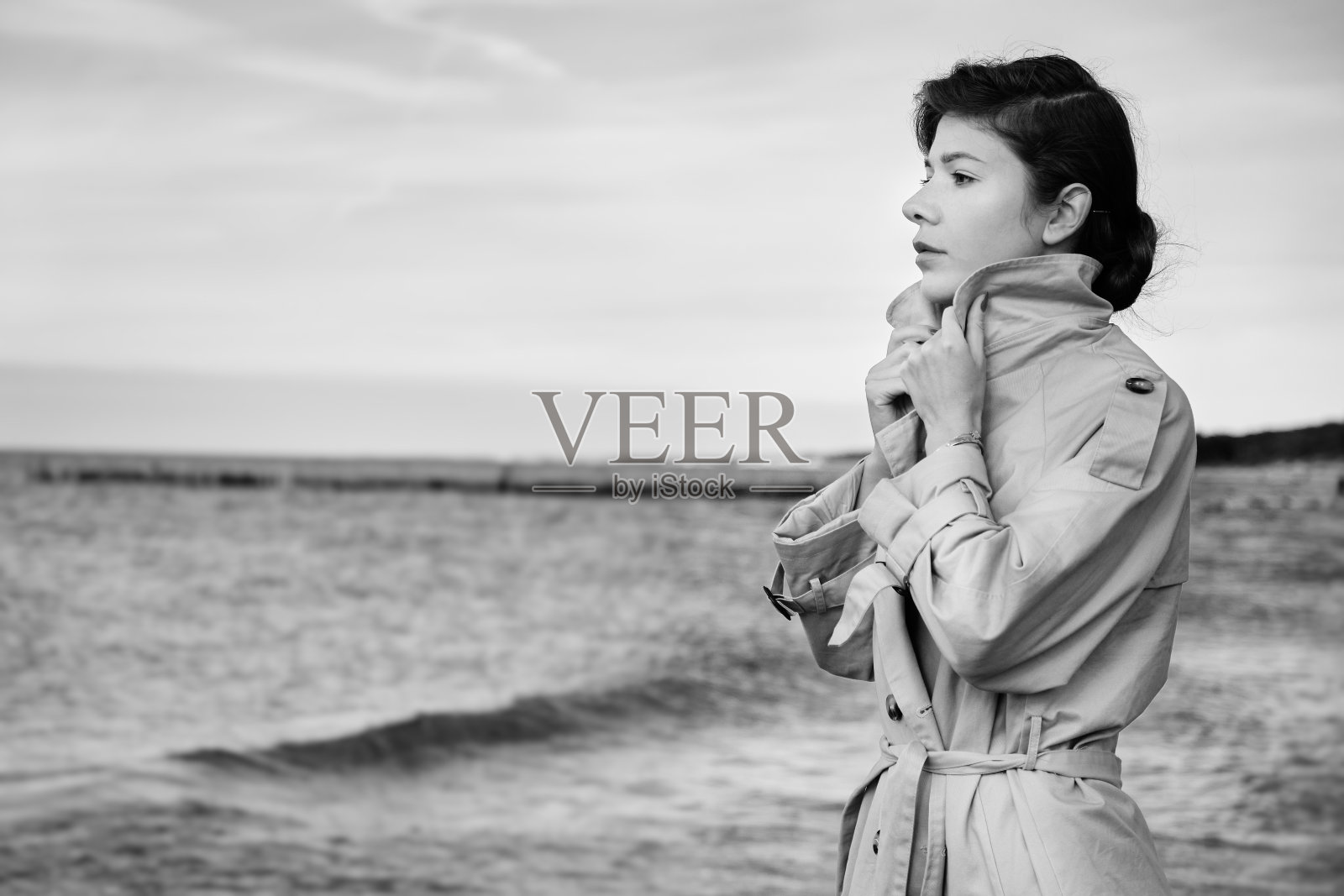 女人附近海照片摄影图片