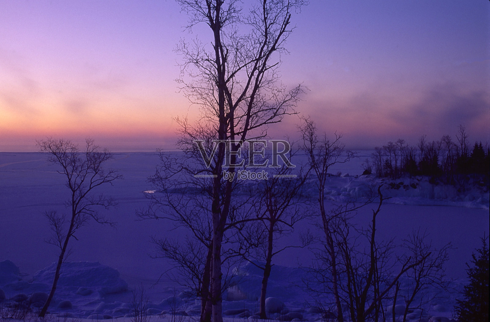 在明尼苏达州苏必利尔湖北岸的托夫特附近照片摄影图片