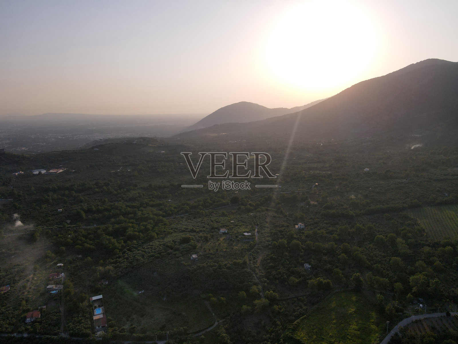 富萨罗山地无人机照片摄影图片