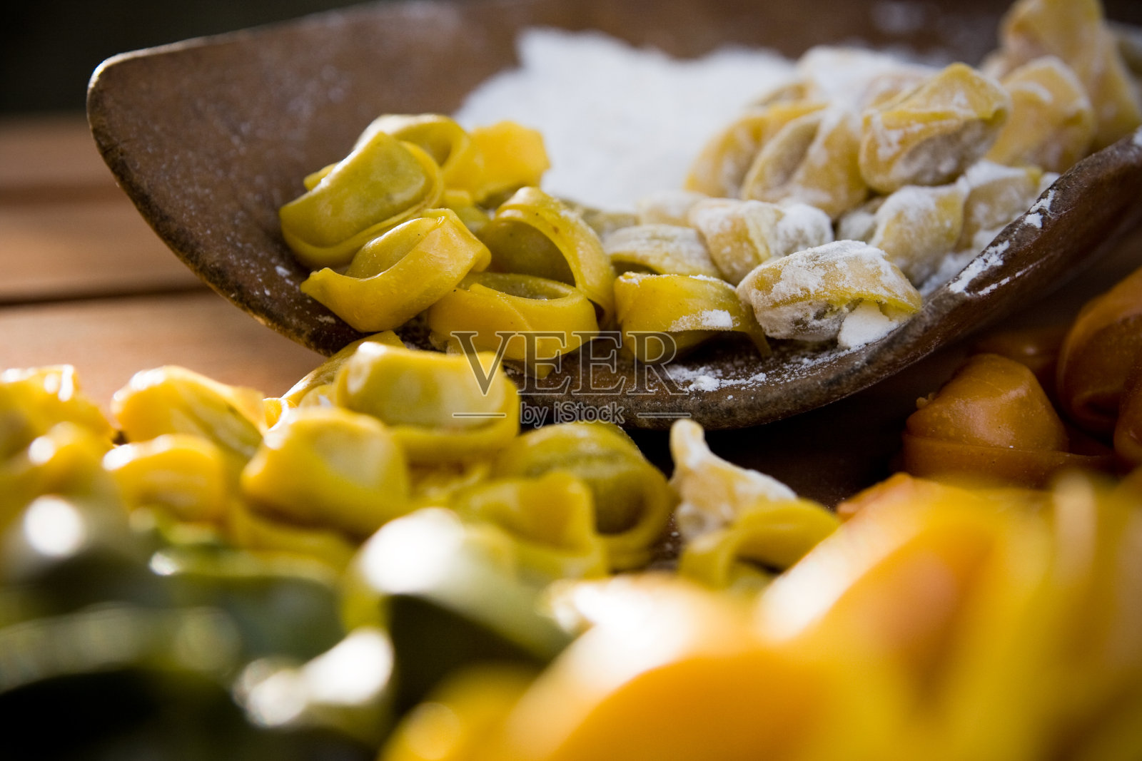 托泰利尼照片摄影图片