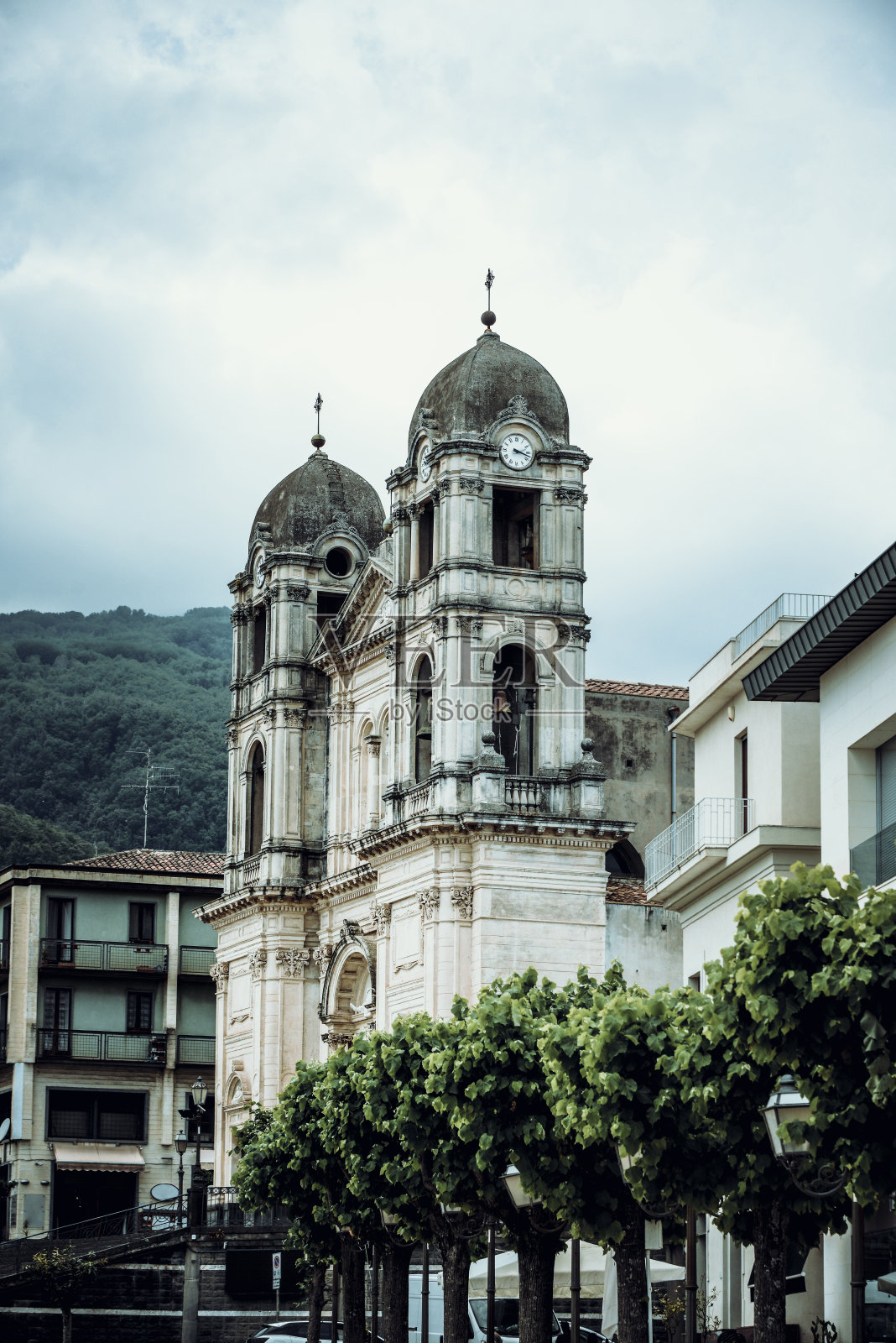 美丽的圣玛利亚教堂位于意大利西西里岛的扎菲拉纳埃特纳照片摄影图片