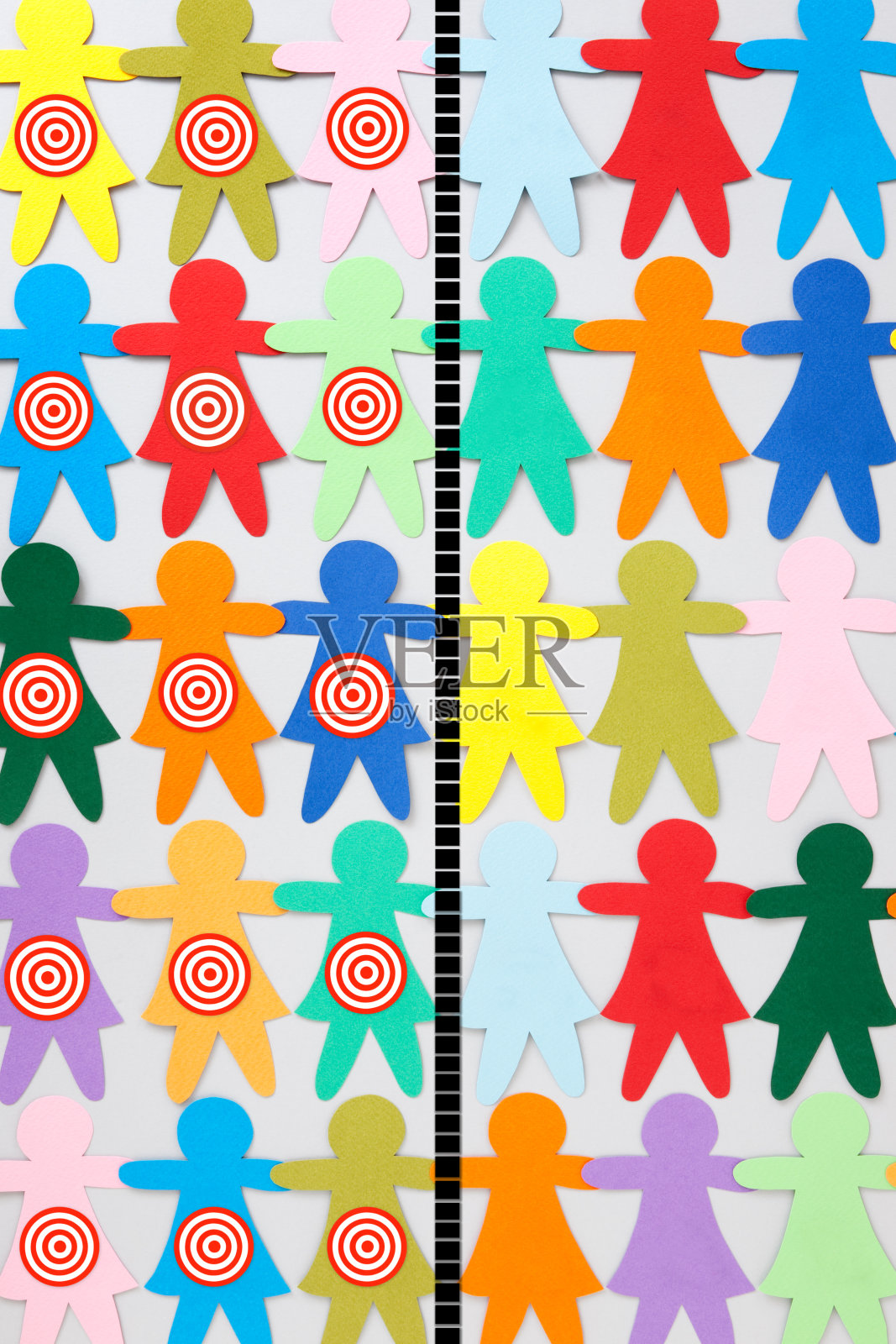 有针对性的女孩分开插画图片素材