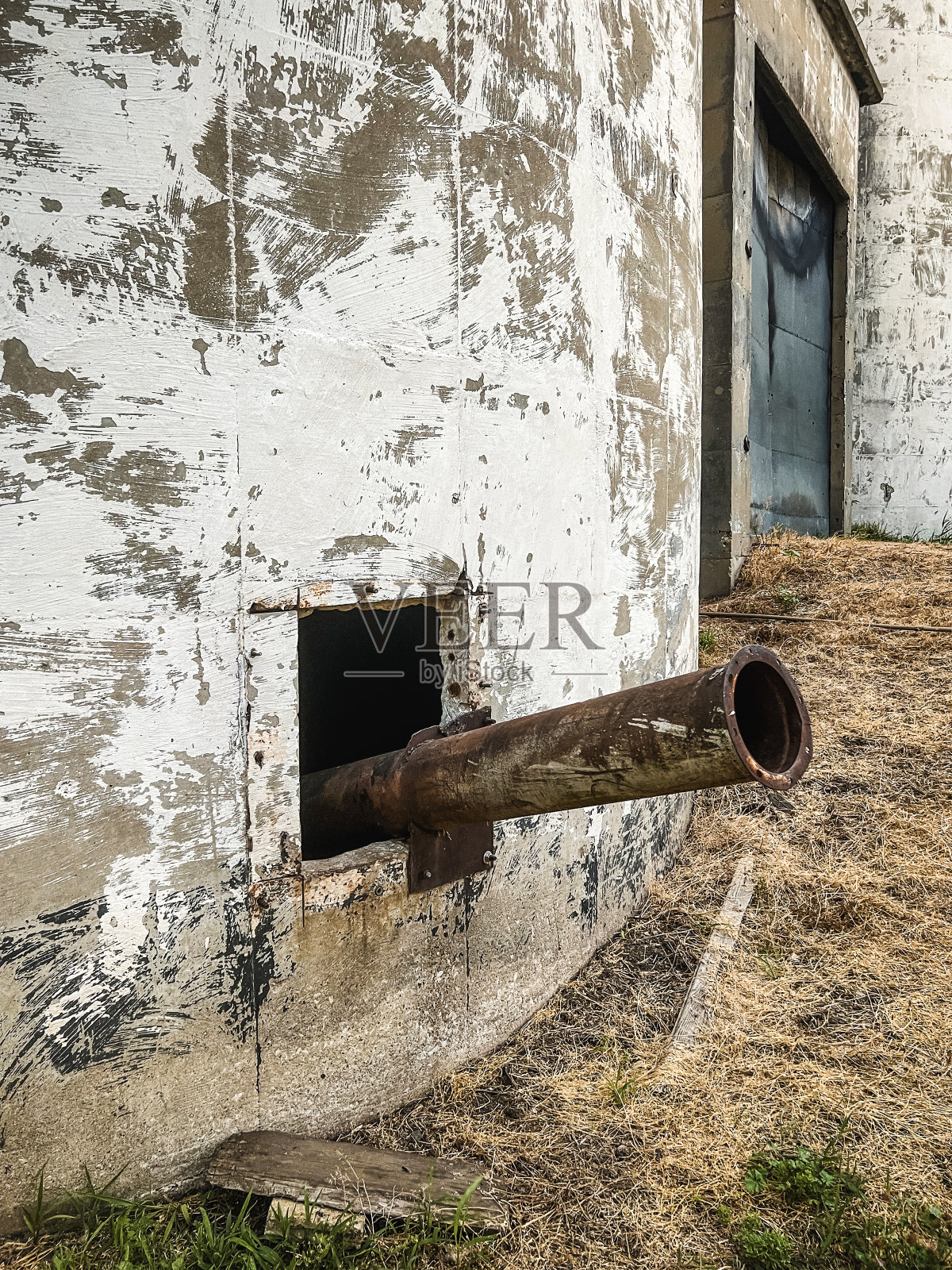 谷物升降机在黎明的景色照片摄影图片