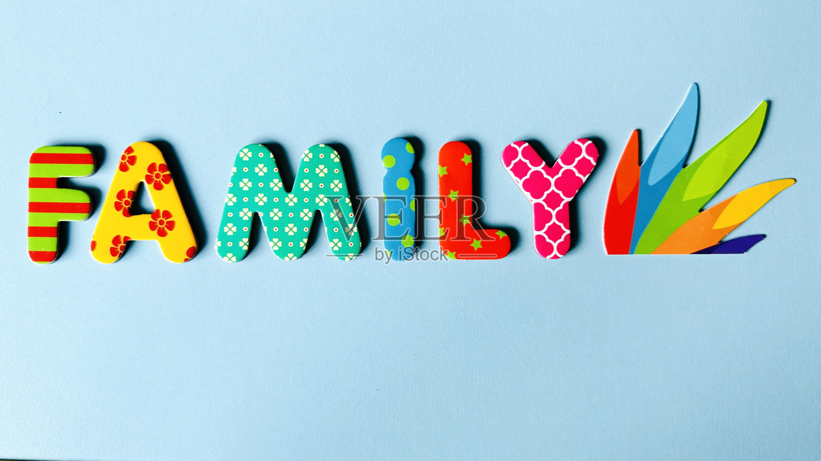 单字族照片摄影图片