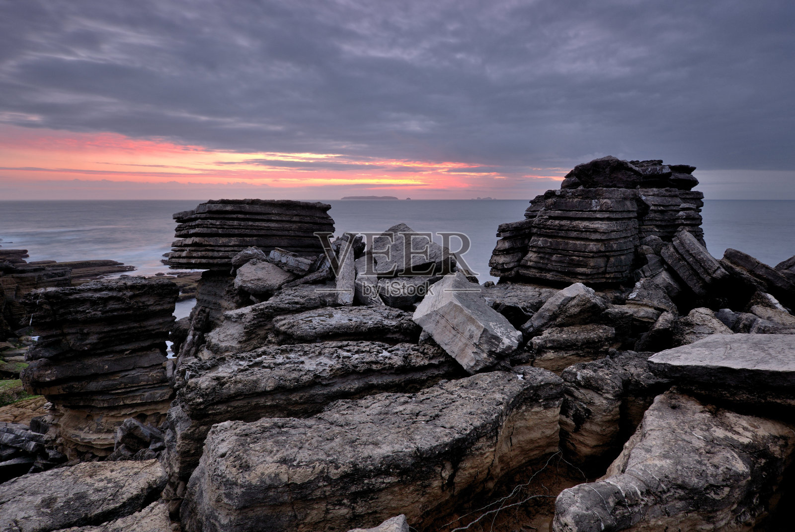 切片岩石，佩尼谢，葡萄牙照片摄影图片