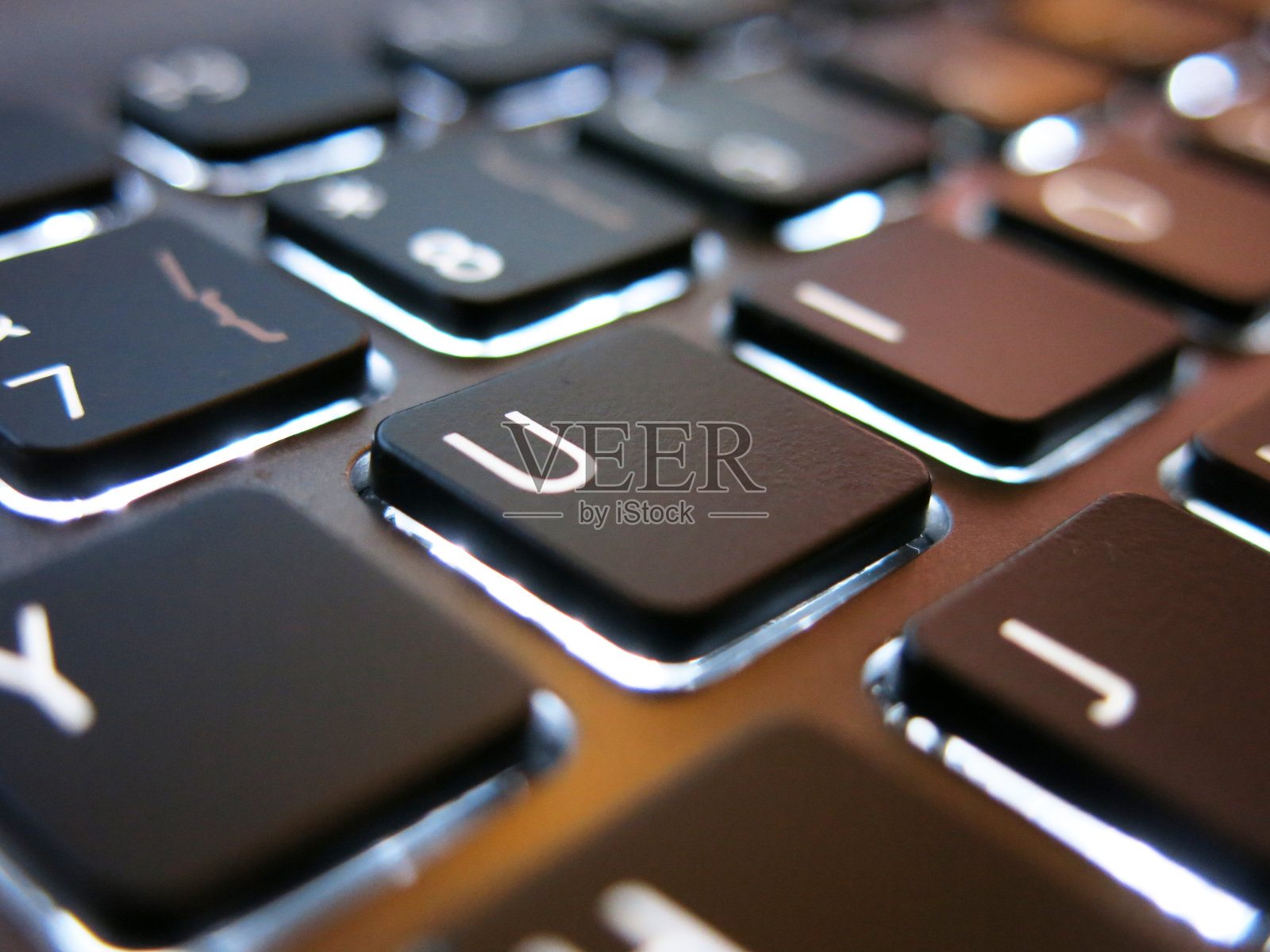 黑色键盘按钮焦点。照片摄影图片