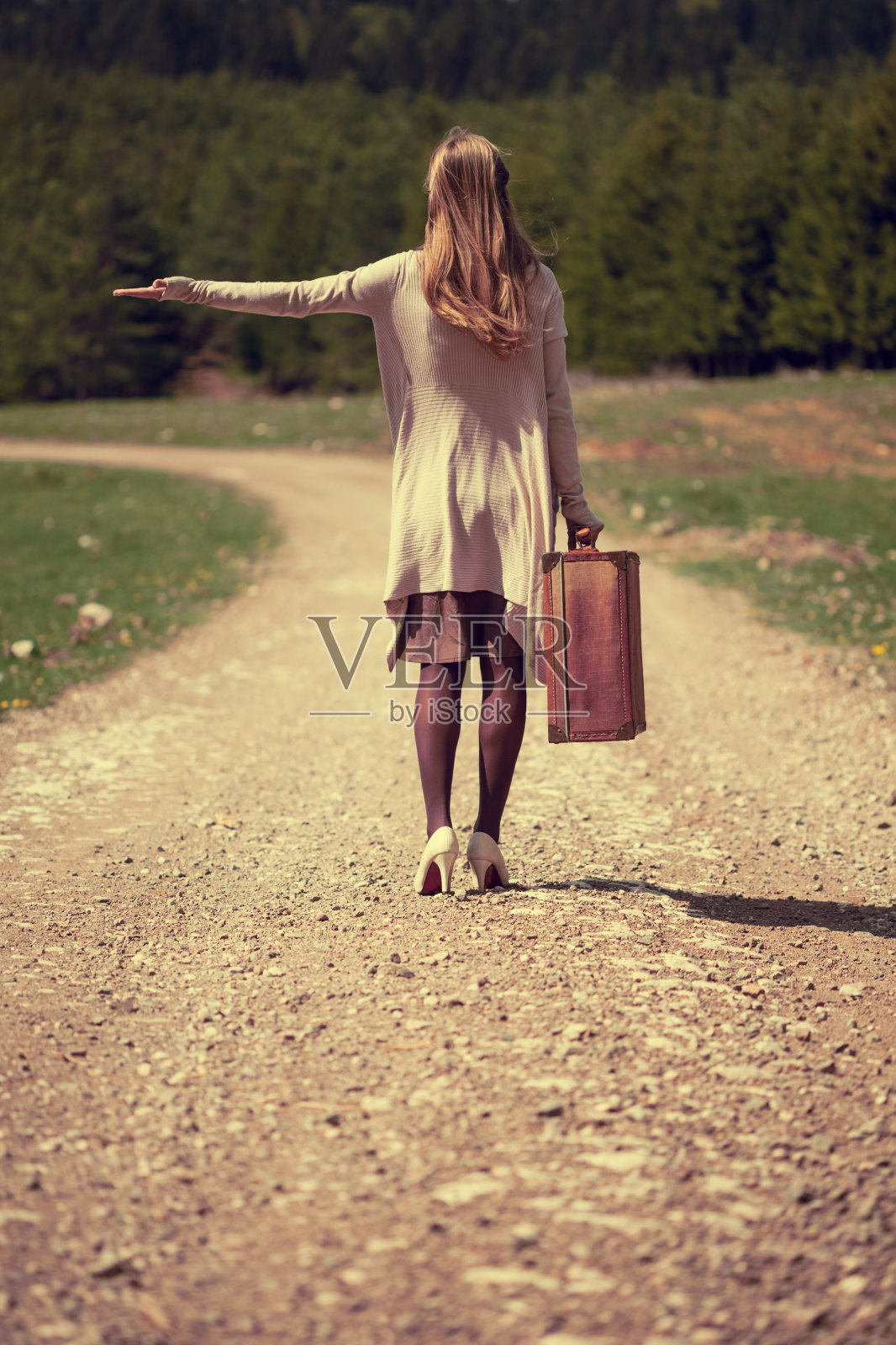 女人旅行照片摄影图片