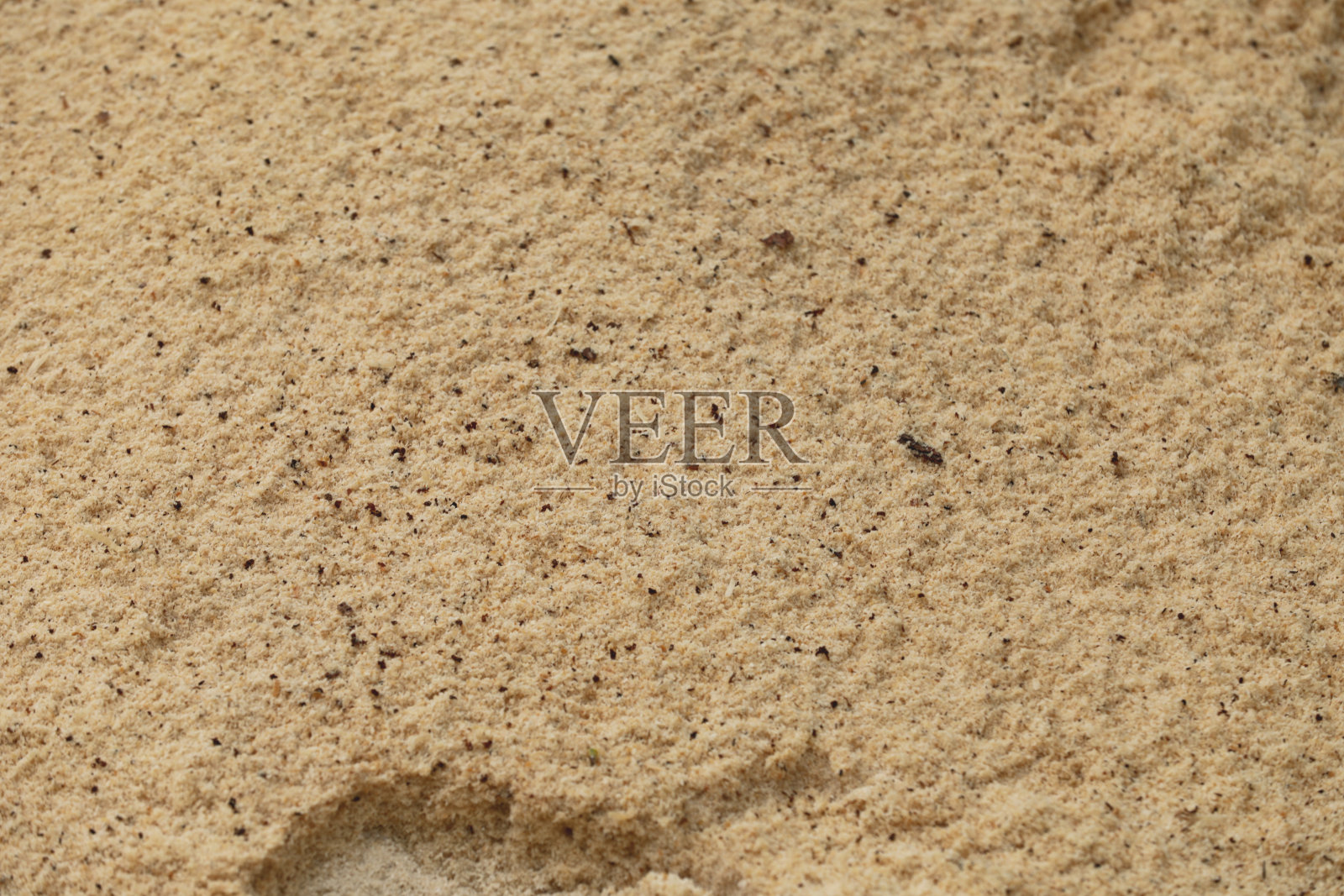 把木屑堆成一堆照片摄影图片