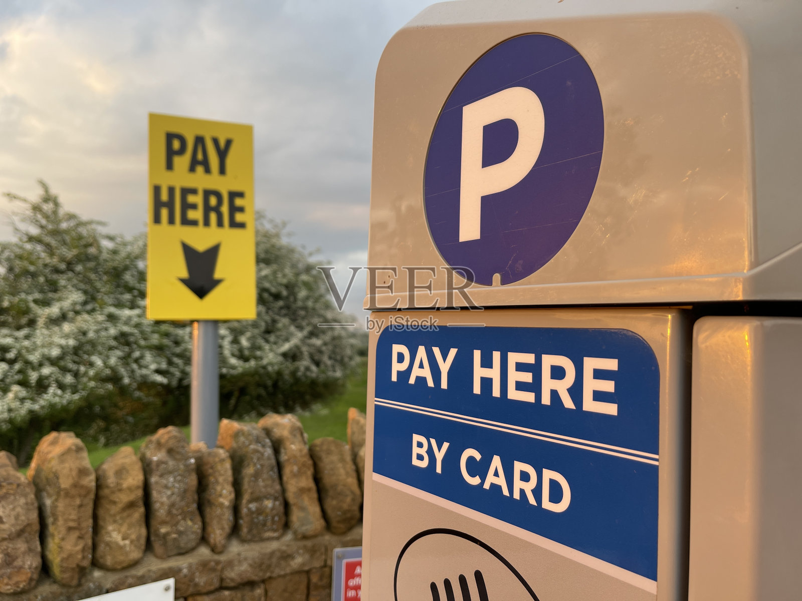 停车收费标牌照片摄影图片