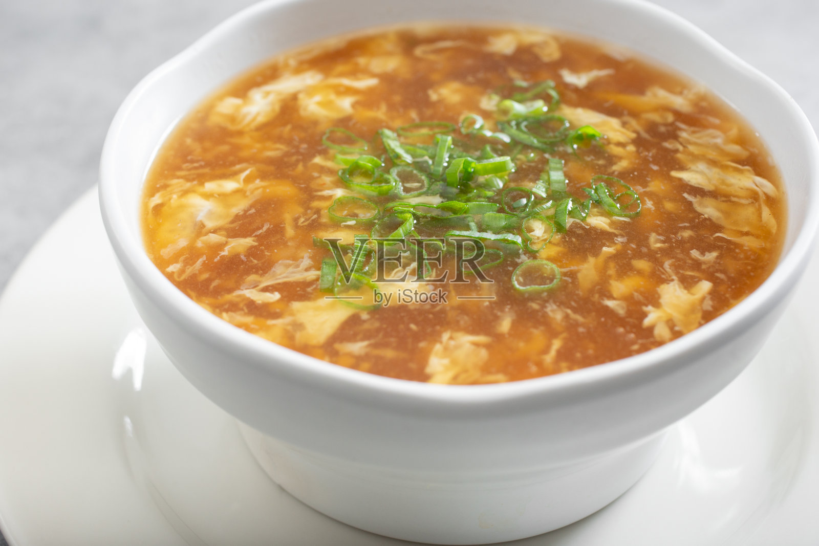 酸辣汤碗照片摄影图片