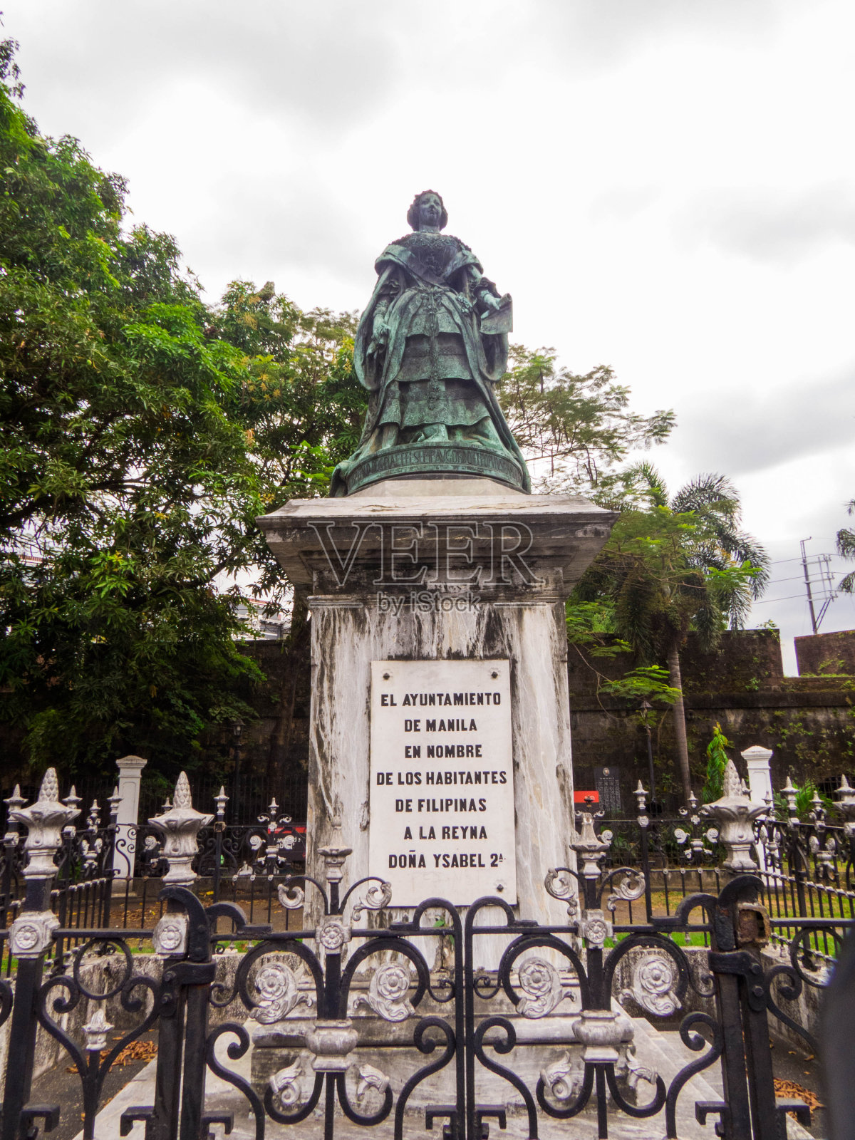 伊莎贝拉二世(西班牙女王)纪念碑，马尼拉照片摄影图片