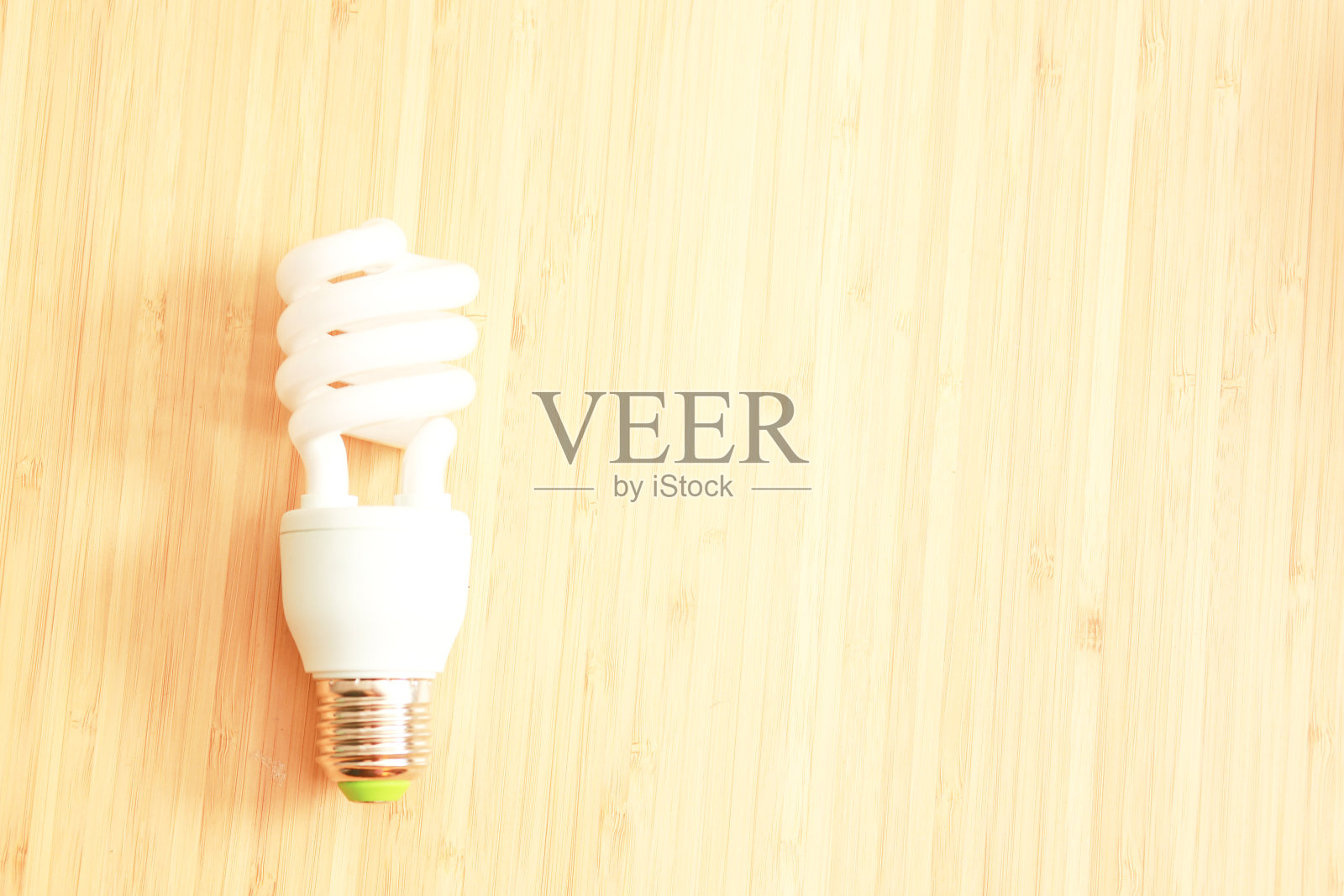 5号房子里的节能灯照片摄影图片