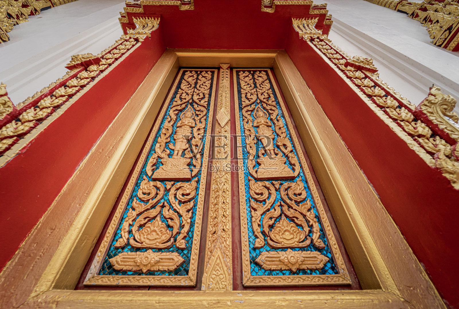 泰国古老传统佛教寺庙的细节和碎片照片摄影图片