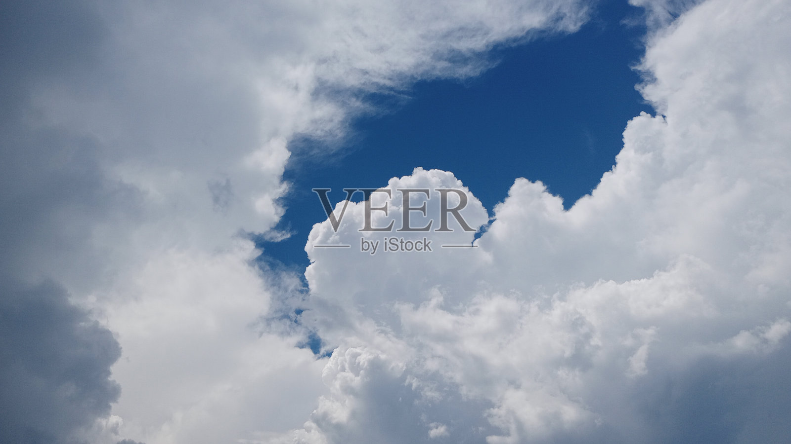 蓝白云图照片摄影图片