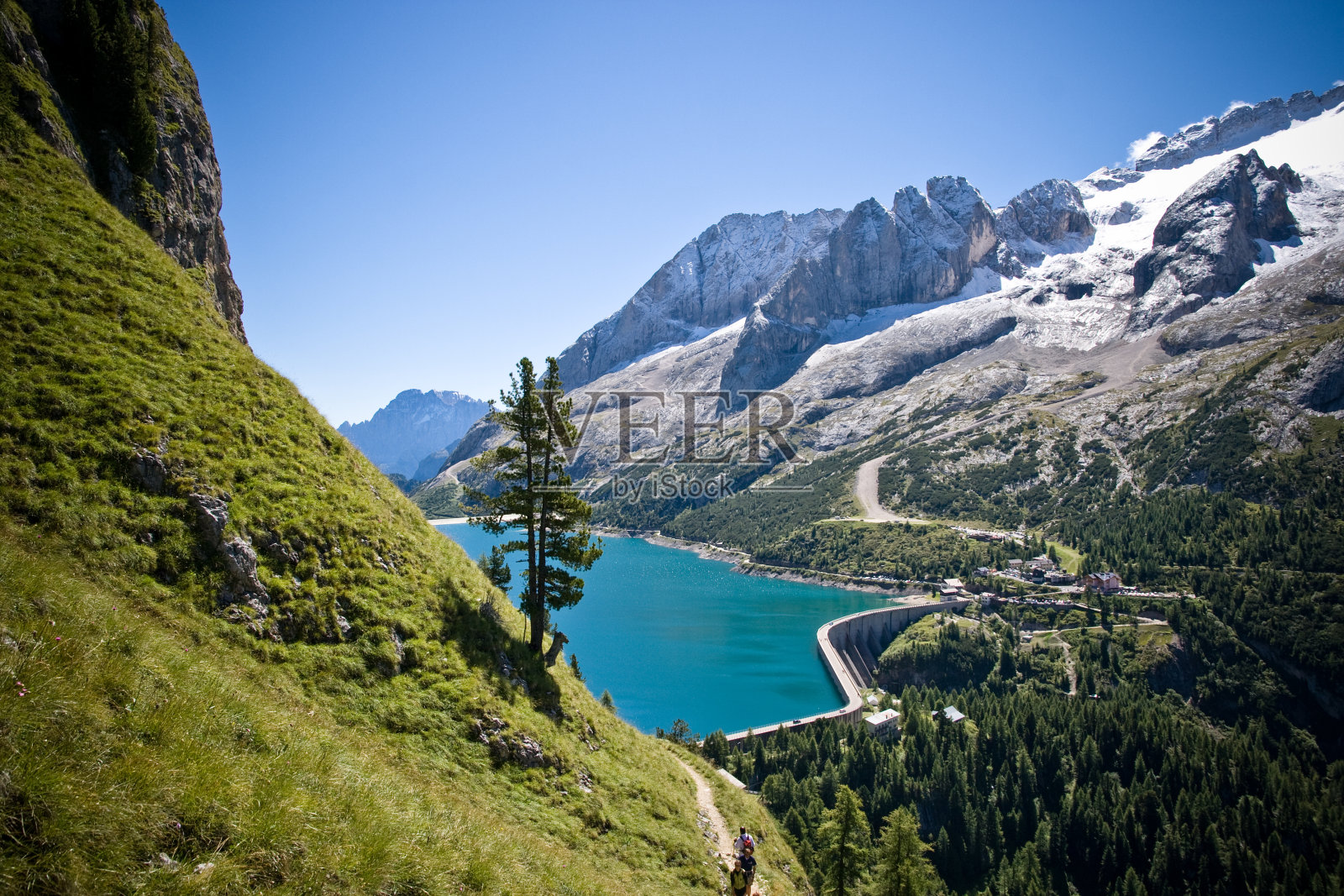 阿尔卑斯湖，白云石，意大利阿尔卑斯山照片摄影图片