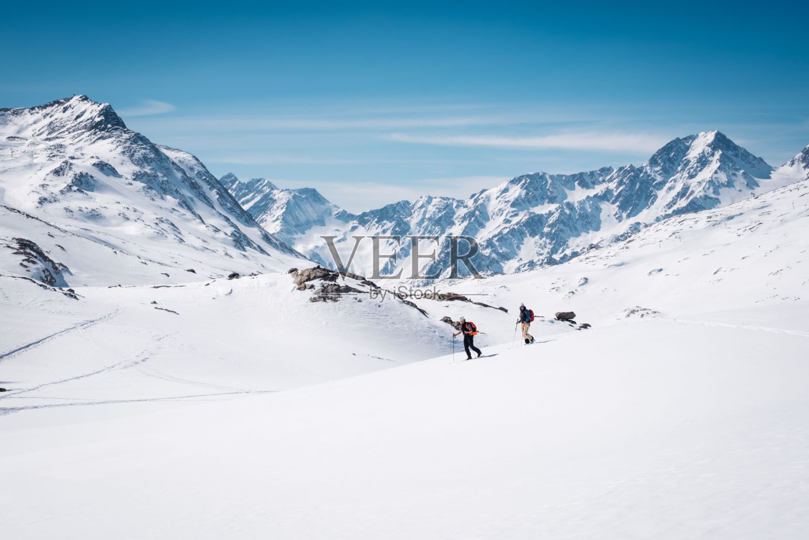 意大利南蒂罗尔的塞纳莱斯谷，令人惊叹的冬日景象照片摄影图片