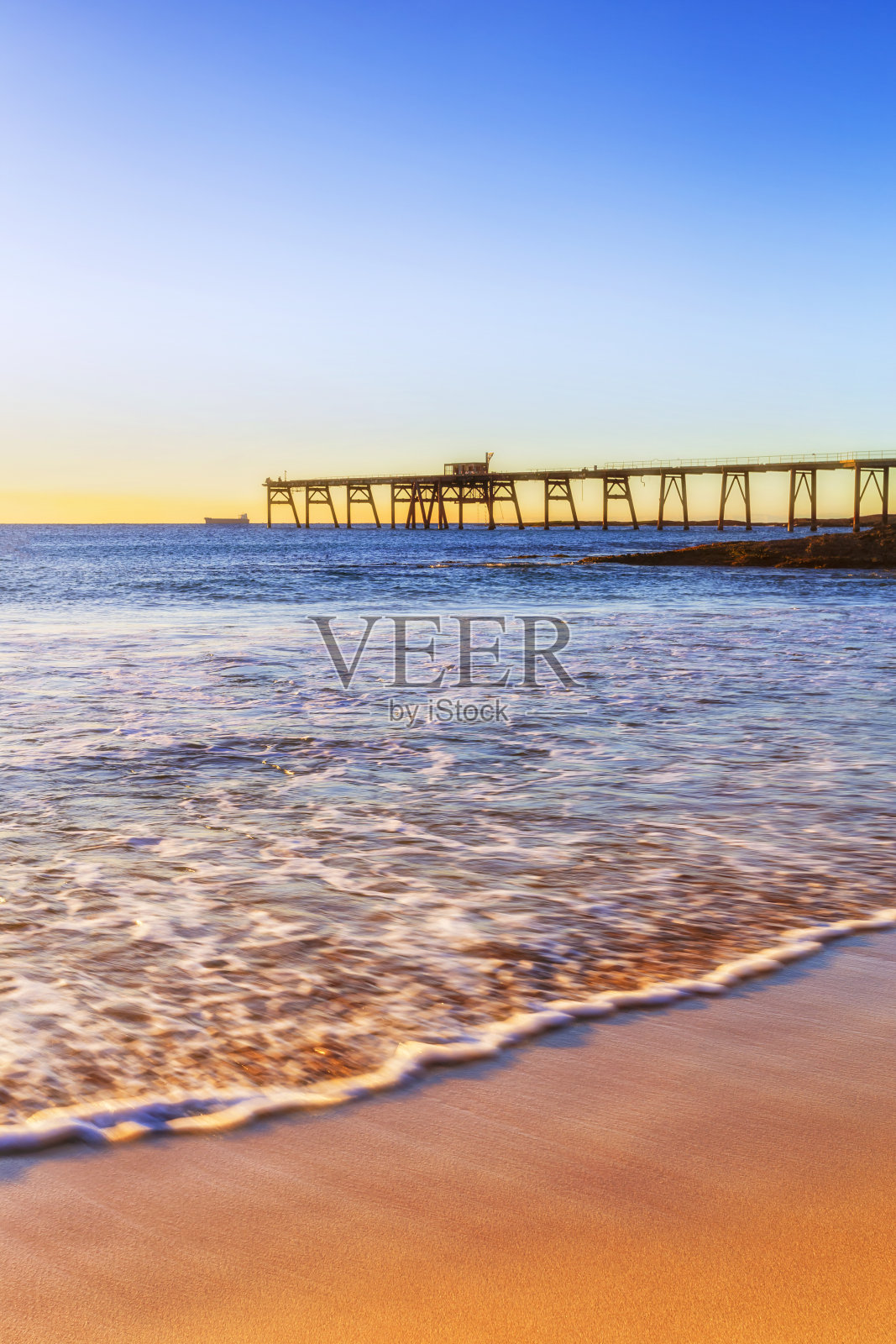 CHB海滩防波堤照片摄影图片