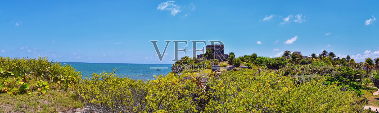 图卢姆古玛雅港口城市，位于墨西哥加勒比海岸Yucatán半岛。埃尔卡斯蒂略遗址的景色。北美洲和中美洲。照片摄影图片