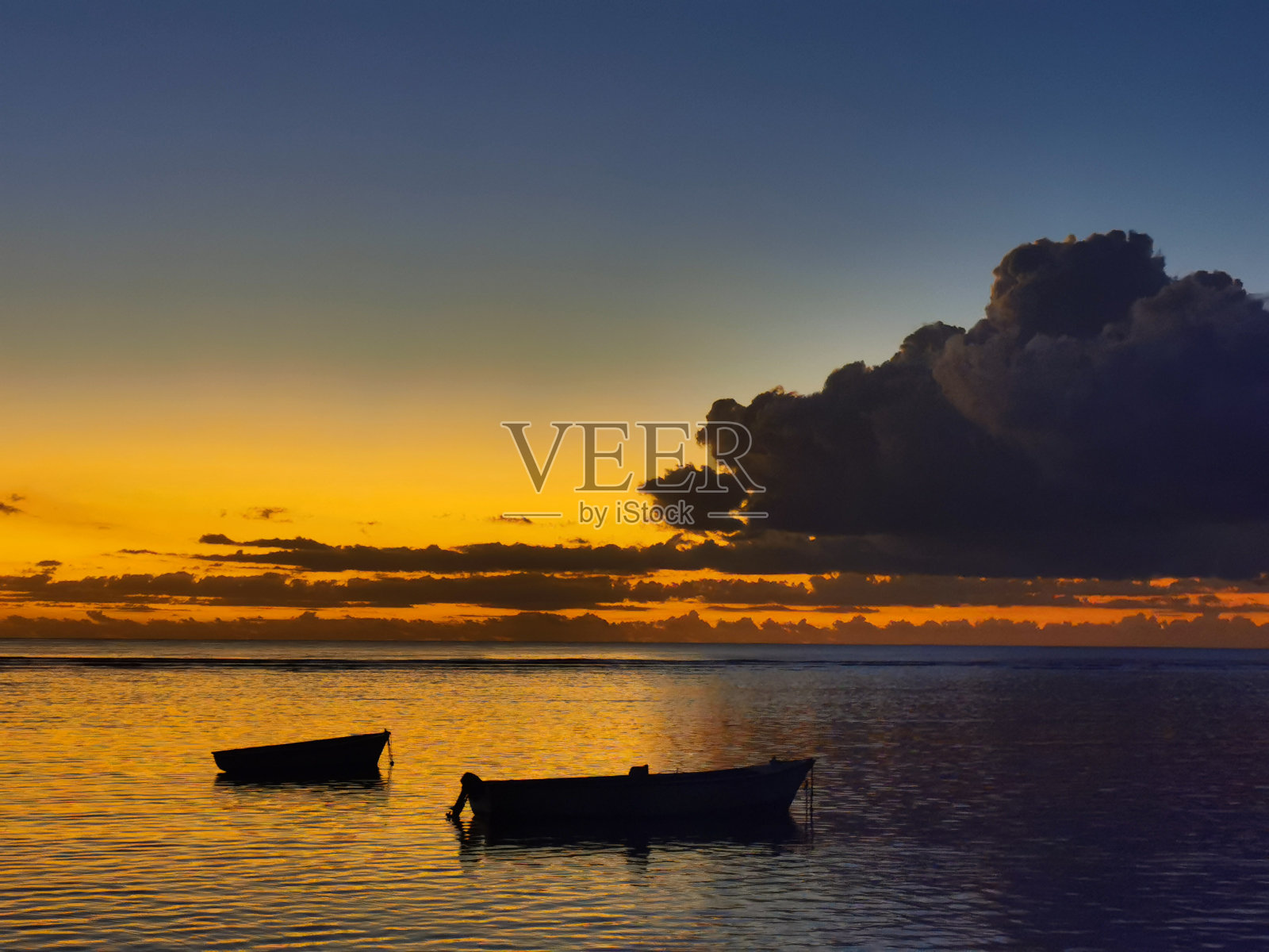 安静的日落照片摄影图片