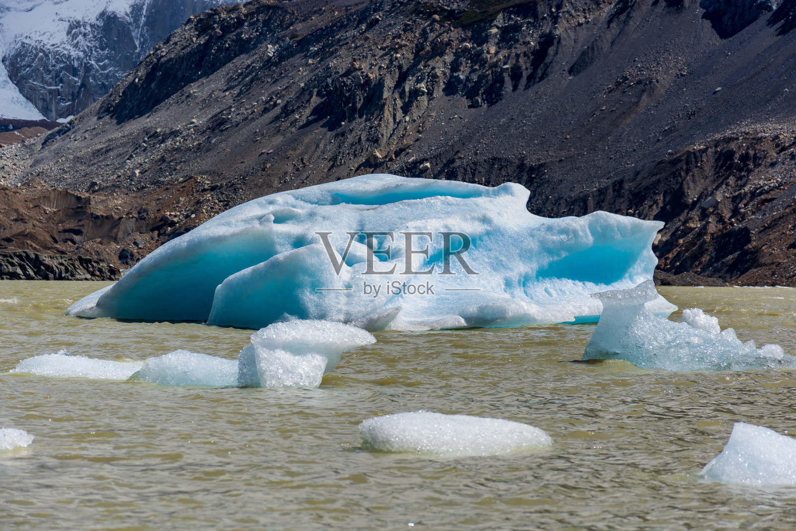 El Chalten的Torre湖照片摄影图片