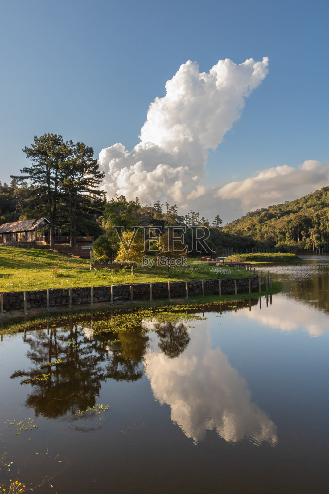 水镜照片摄影图片