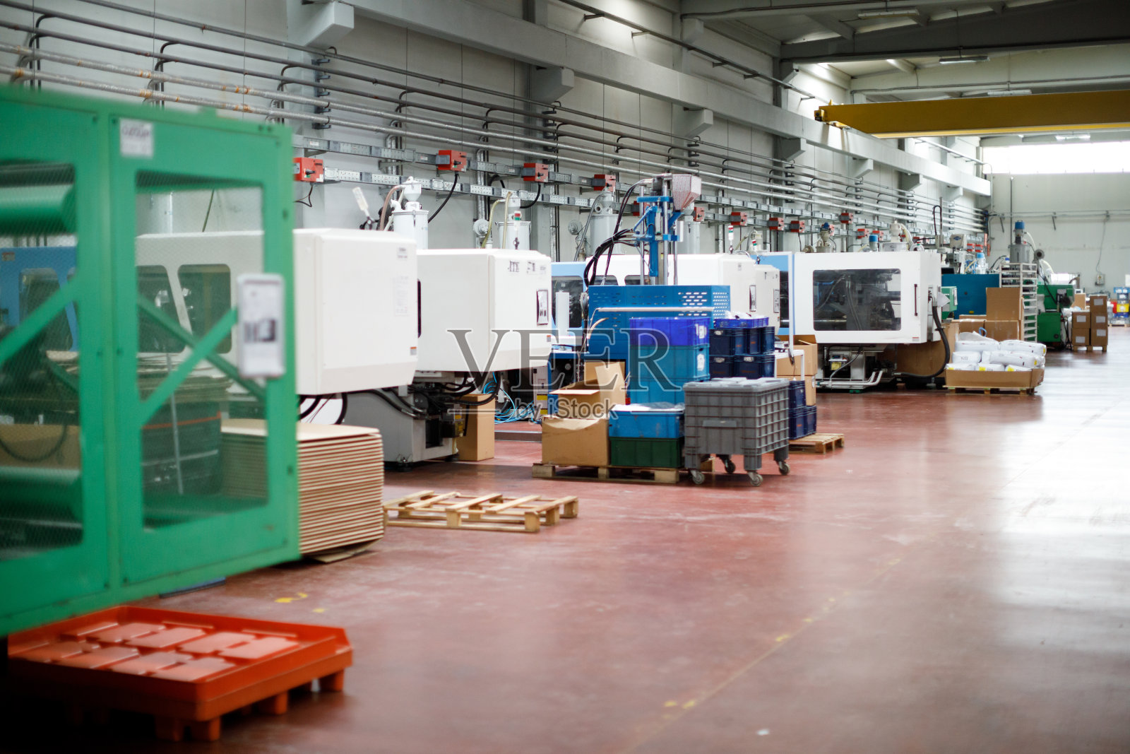 电子工业制造设备的空工厂视图照片摄影图片