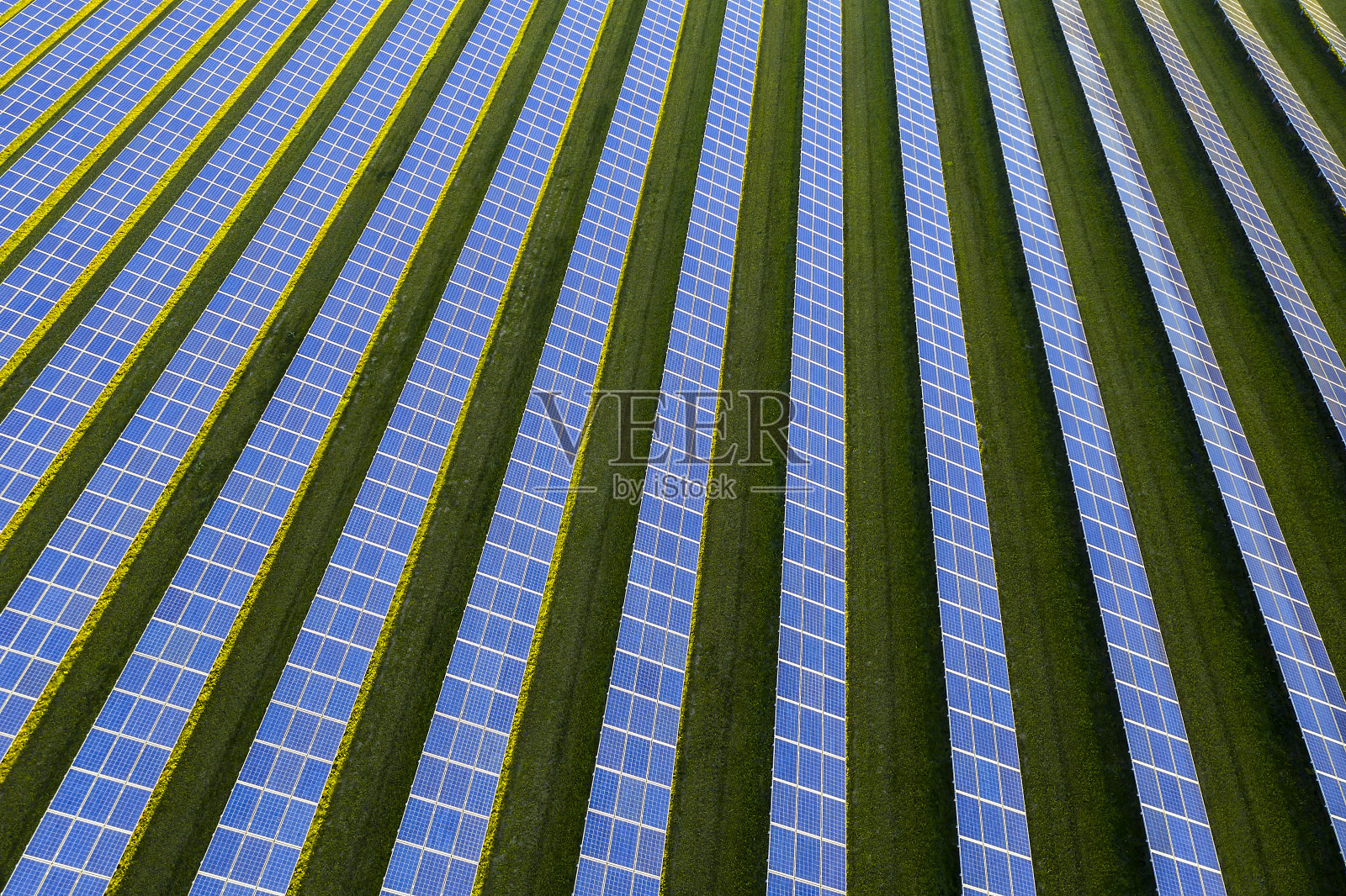 蓝色太阳能电池板照片摄影图片