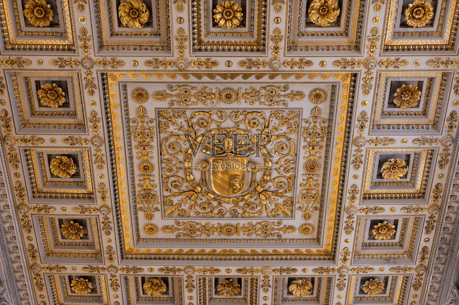 罗马。城墙外的圣保罗教皇大教堂照片摄影图片