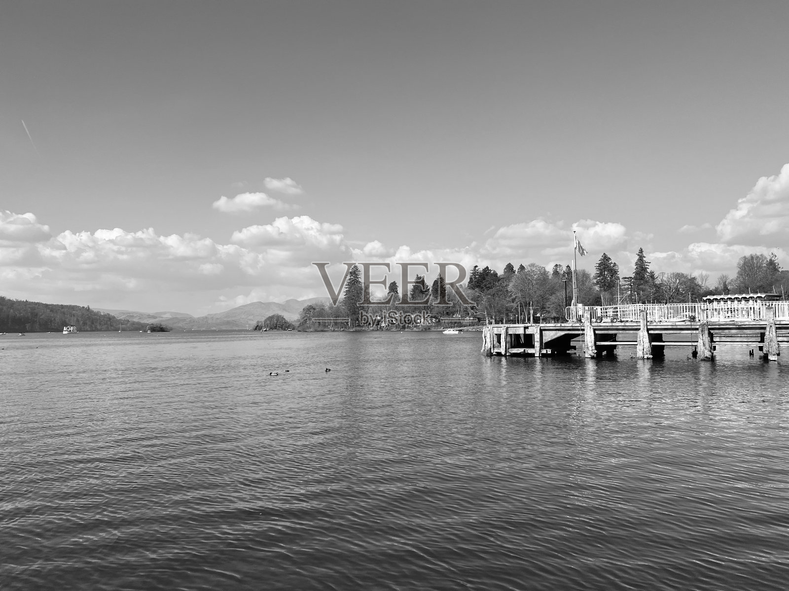 坎布里亚郡的温德米尔湖照片摄影图片