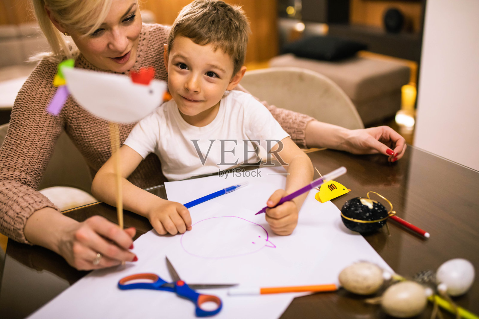 复活节装饰创意十足照片摄影图片