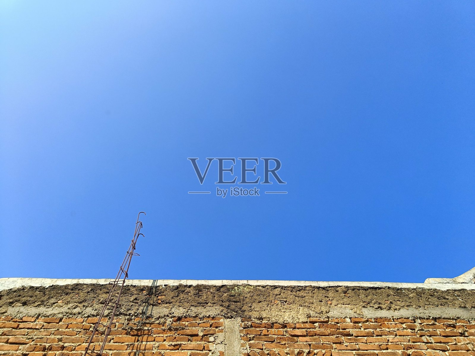 老建筑和蓝天照片摄影图片