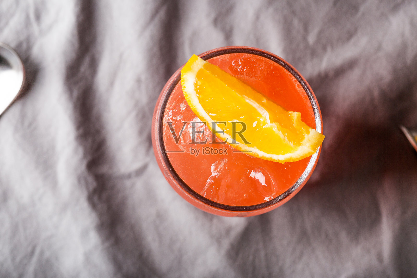 加里波第鸡尾酒茶点意大利红苦鲜橙汁照片摄影图片