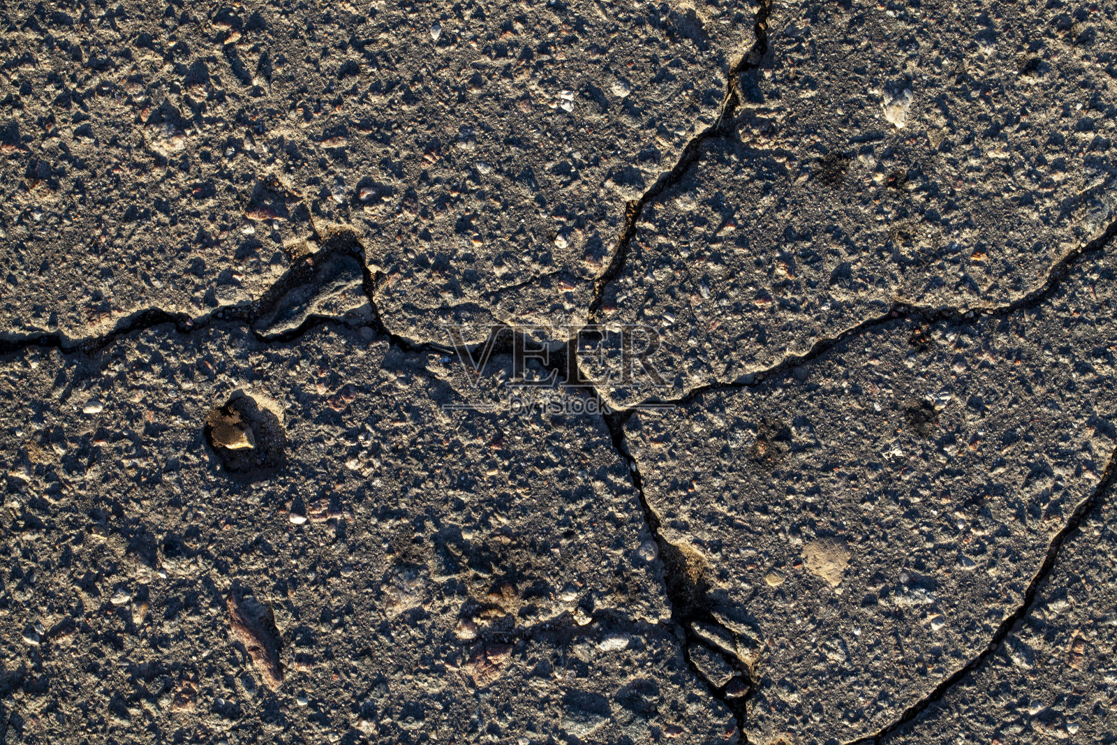 为损坏的车辆准备的部分车道照片摄影图片