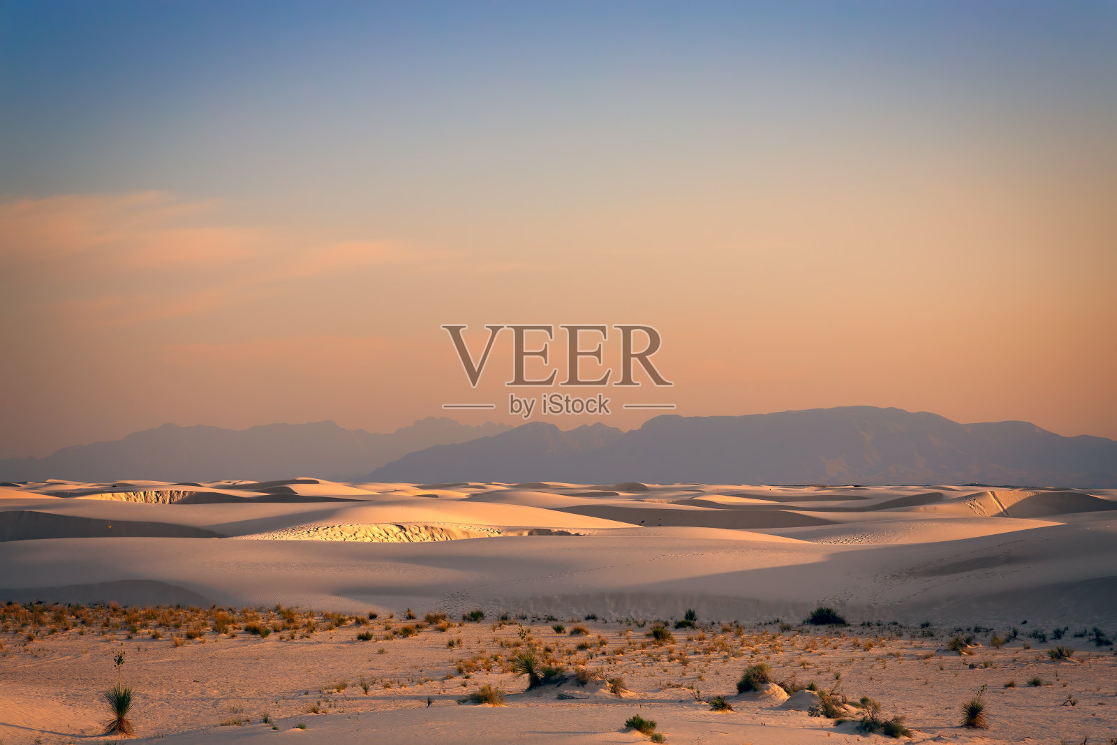 橙色白沙照片摄影图片