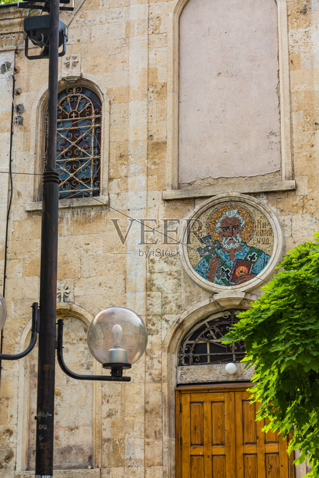 保加利亚瓦尔纳的圣尼古拉斯教堂照片摄影图片