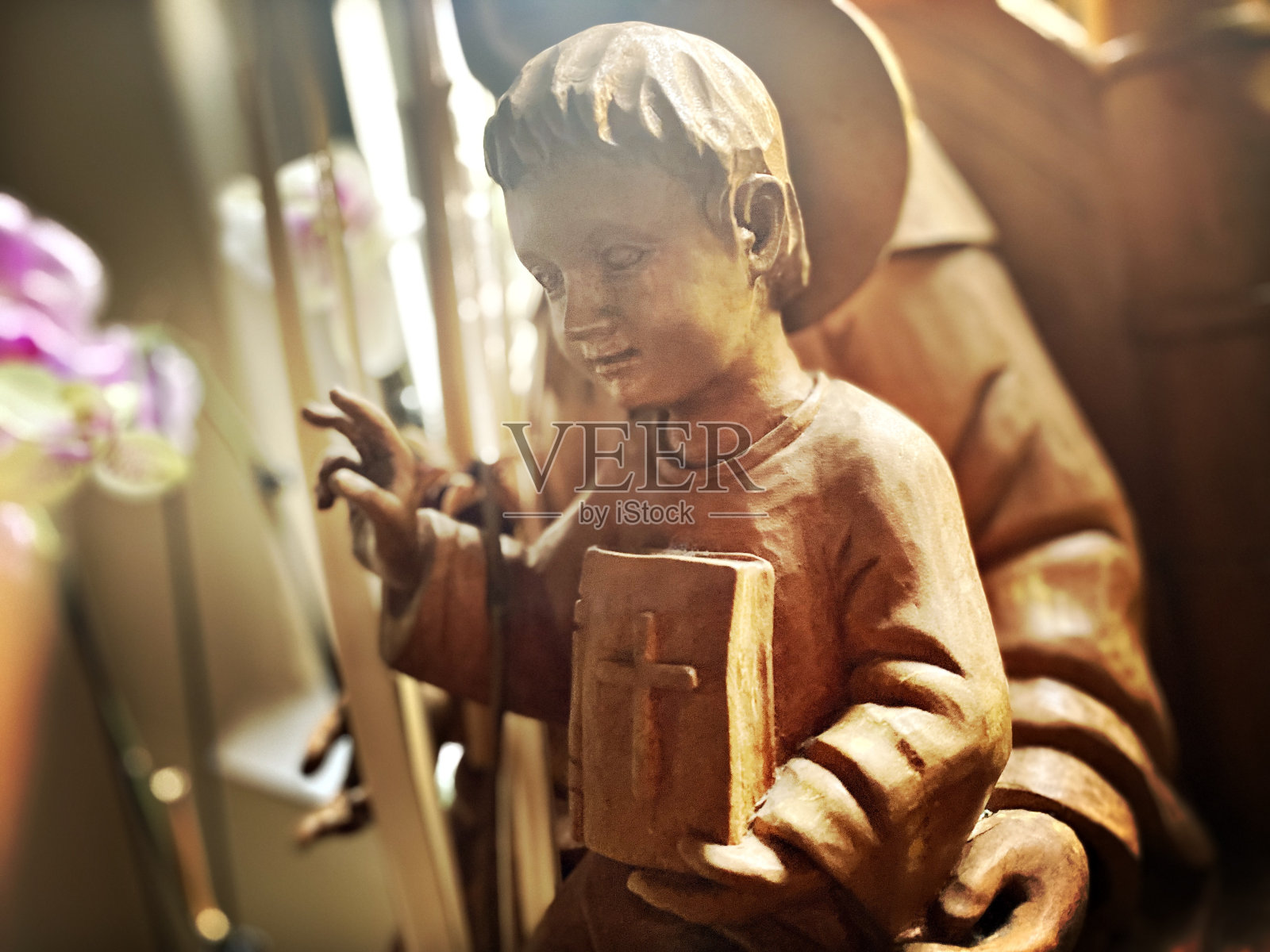 耶稣与玛利亚木制圣像照片摄影图片