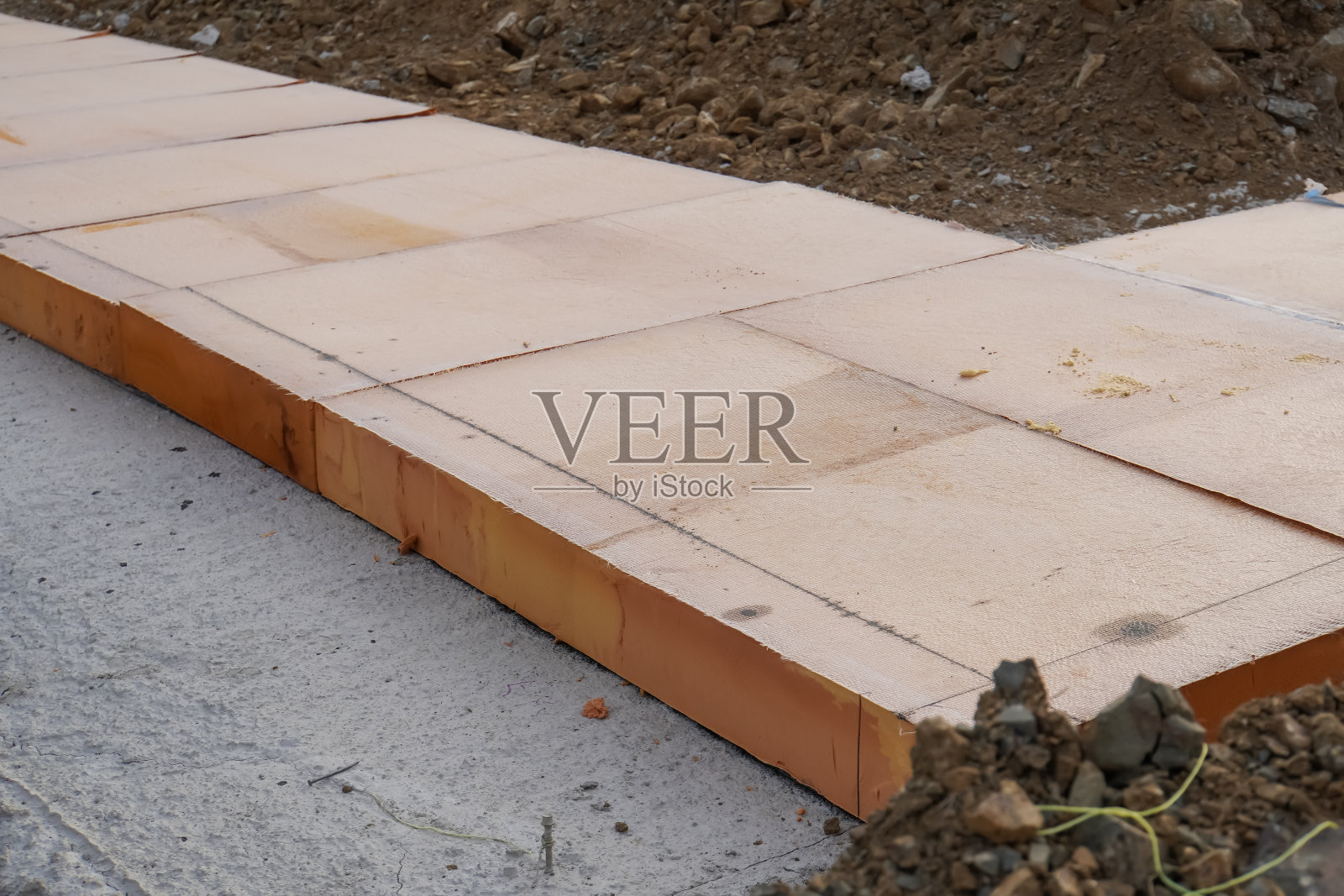 施工区域有泡沫照片摄影图片