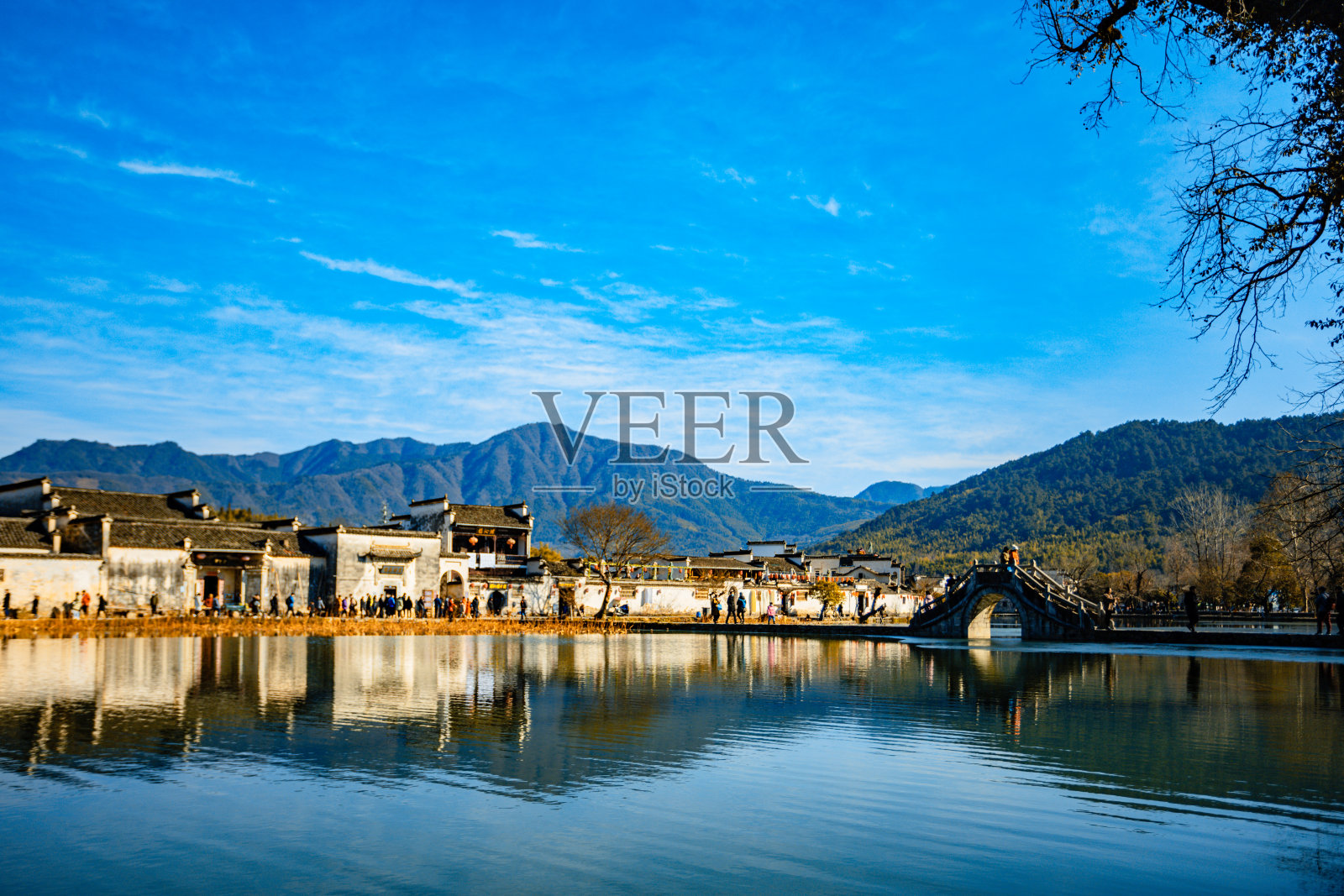 安徽省黄山市——宏村秋色照片摄影图片