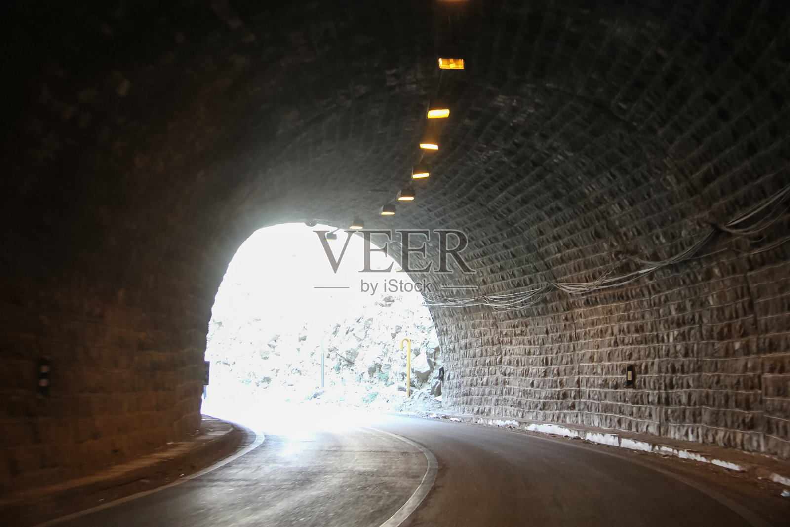 伊朗德黑兰周边道路体验照片摄影图片